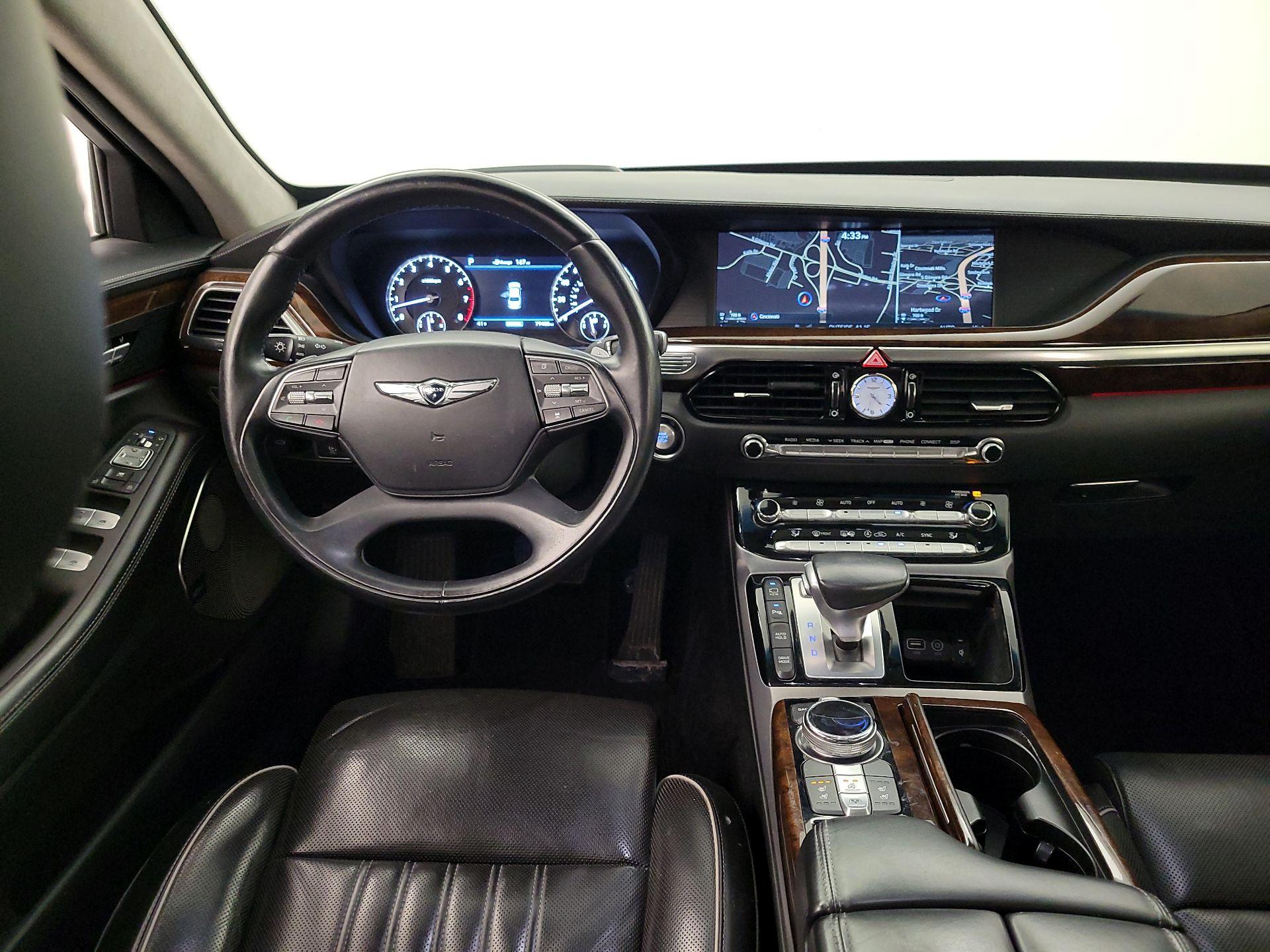 Thumbnail: 2018 Genesis G90 - 10