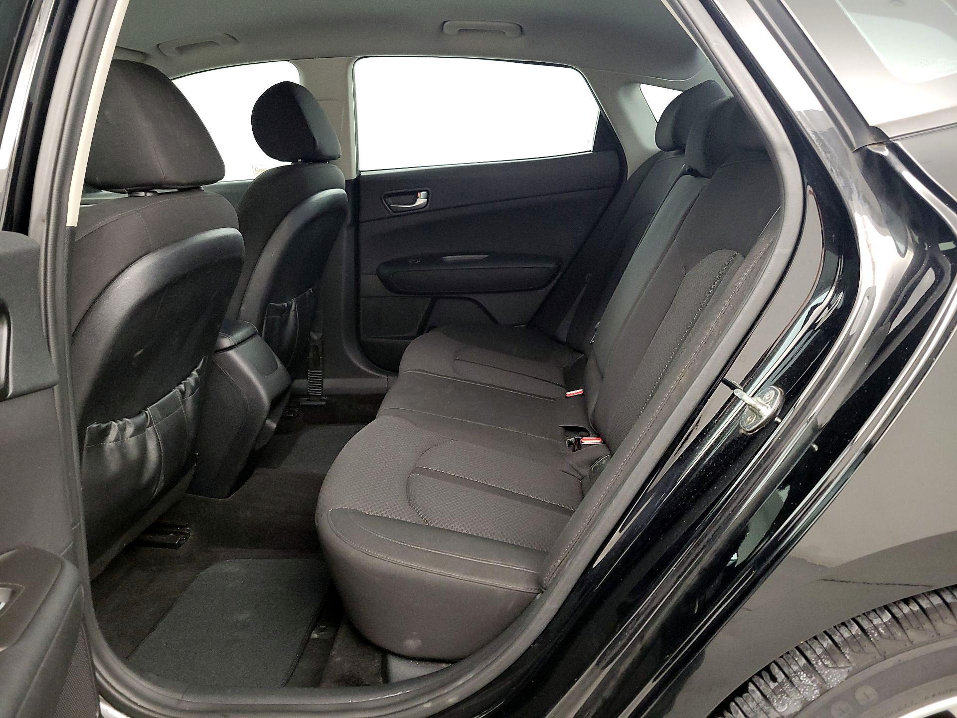 Thumbnail: 2018 Kia Optima - 19