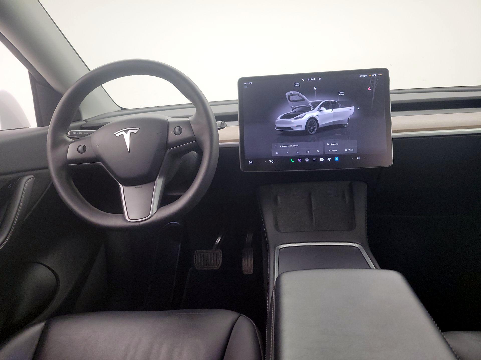 Thumbnail: 2022 Tesla Model Y - 10