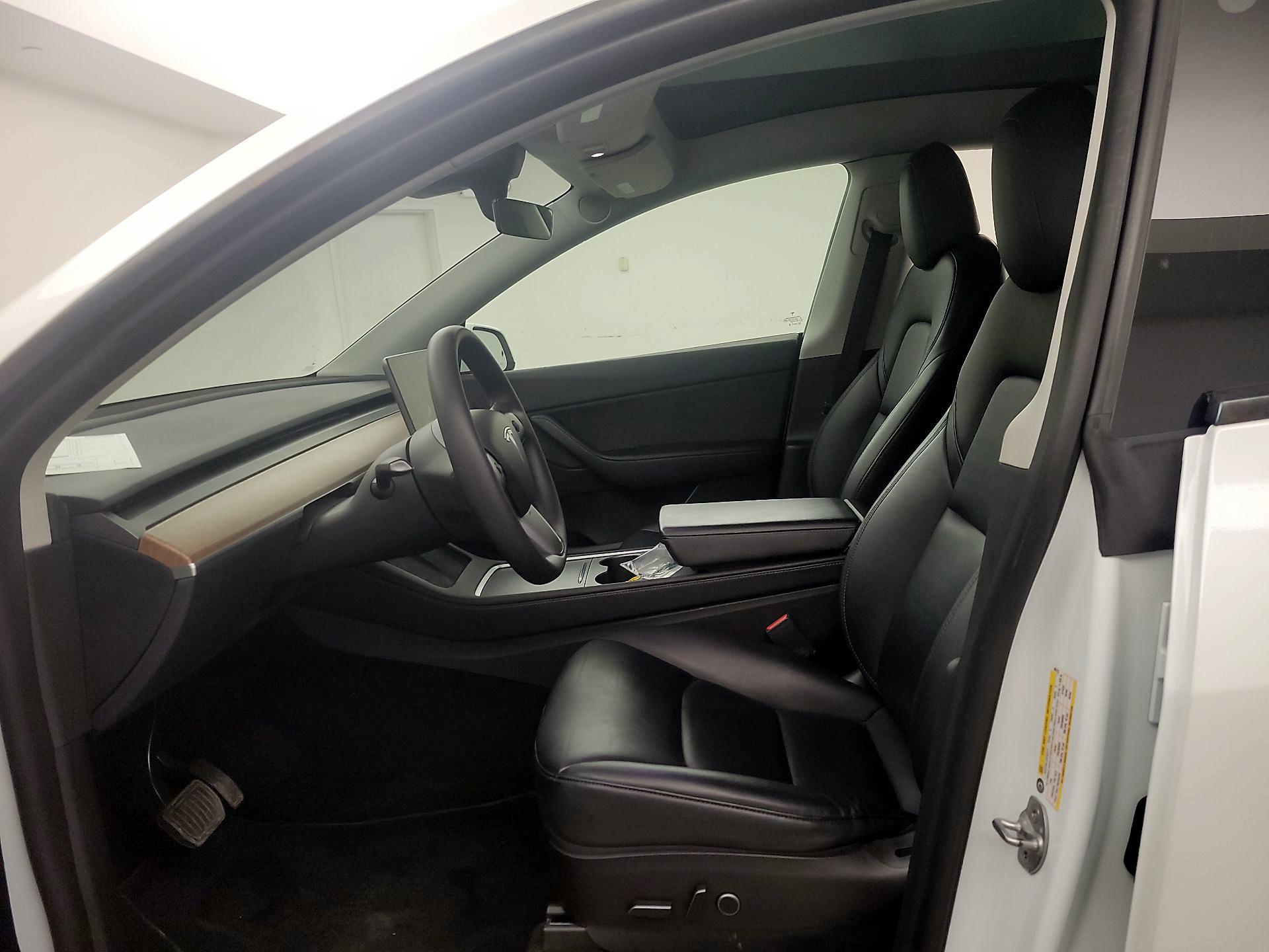 Thumbnail: 2022 Tesla Model Y - 11