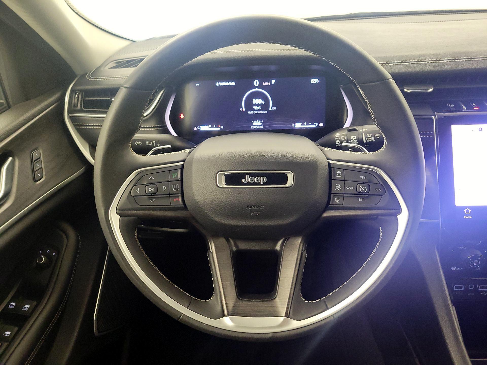 Thumbnail: 2024 Jeep Grand Cherokee - 10