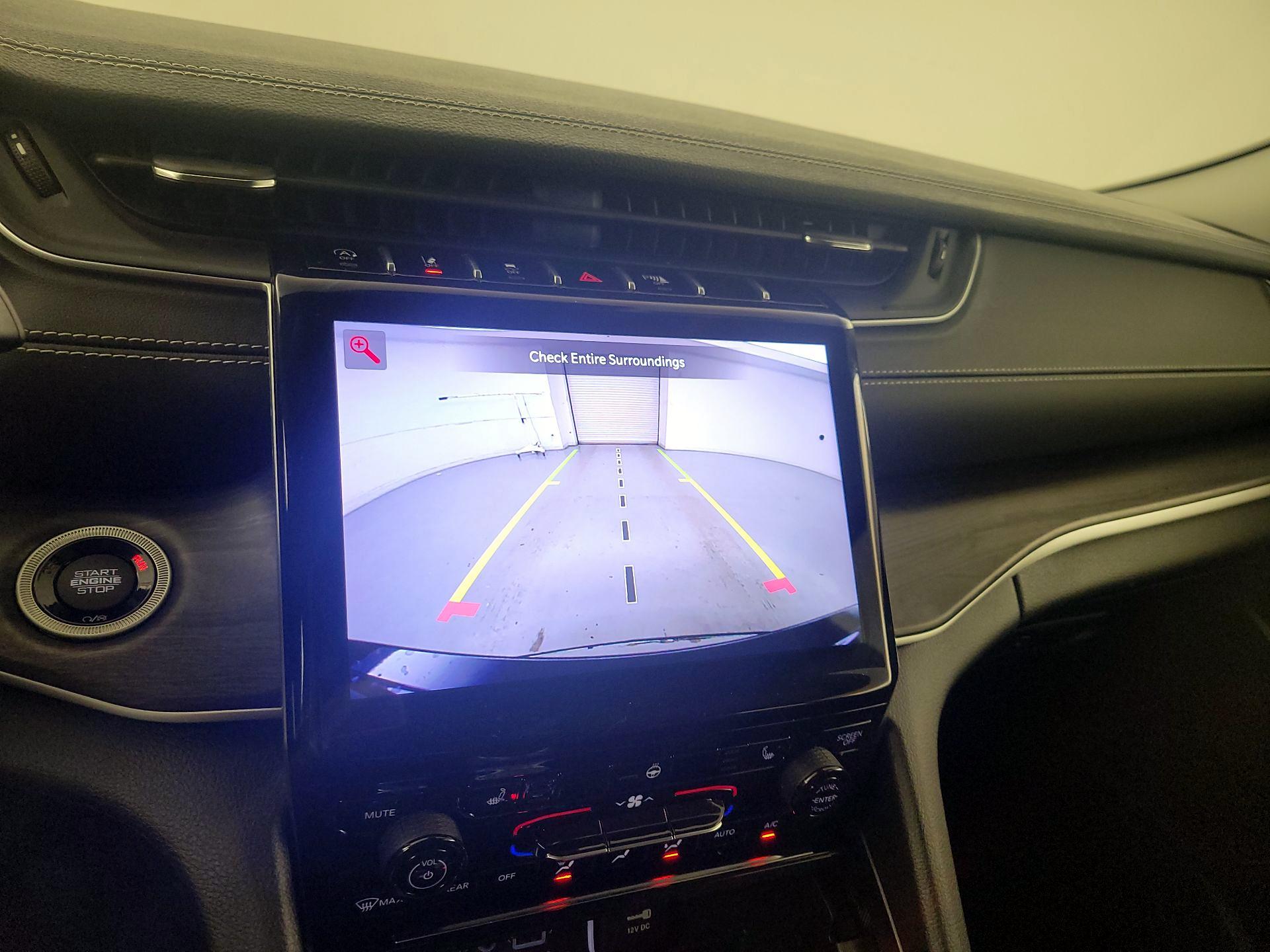 Thumbnail: 2024 Jeep Grand Cherokee - 15