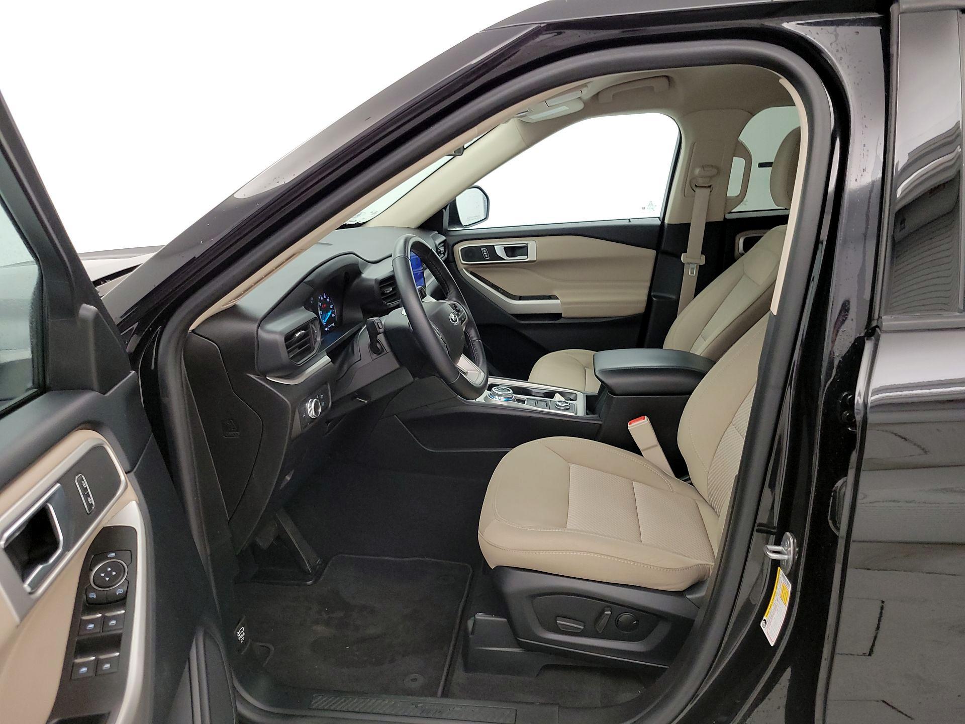 Thumbnail: 2022 Ford Explorer - 11