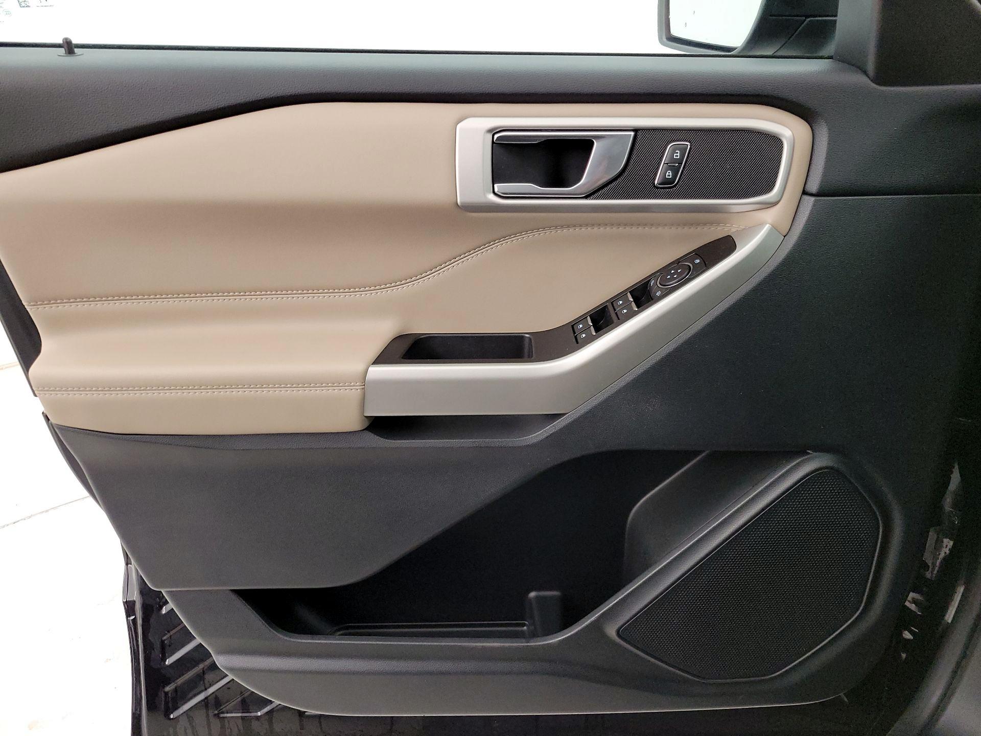 Thumbnail: 2022 Ford Explorer - 12