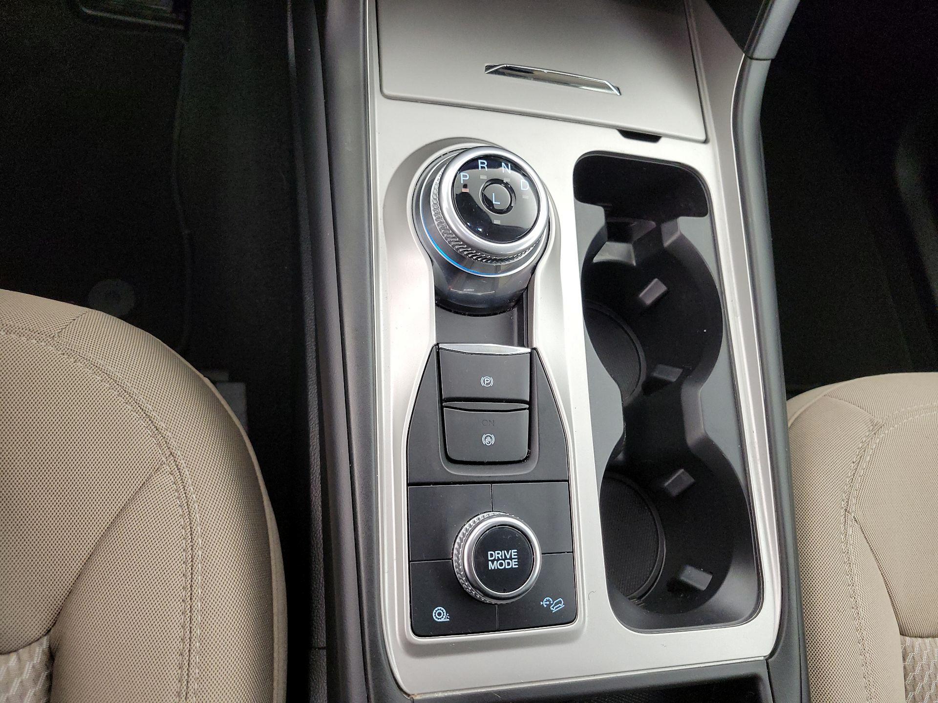 Thumbnail: 2022 Ford Explorer - 17