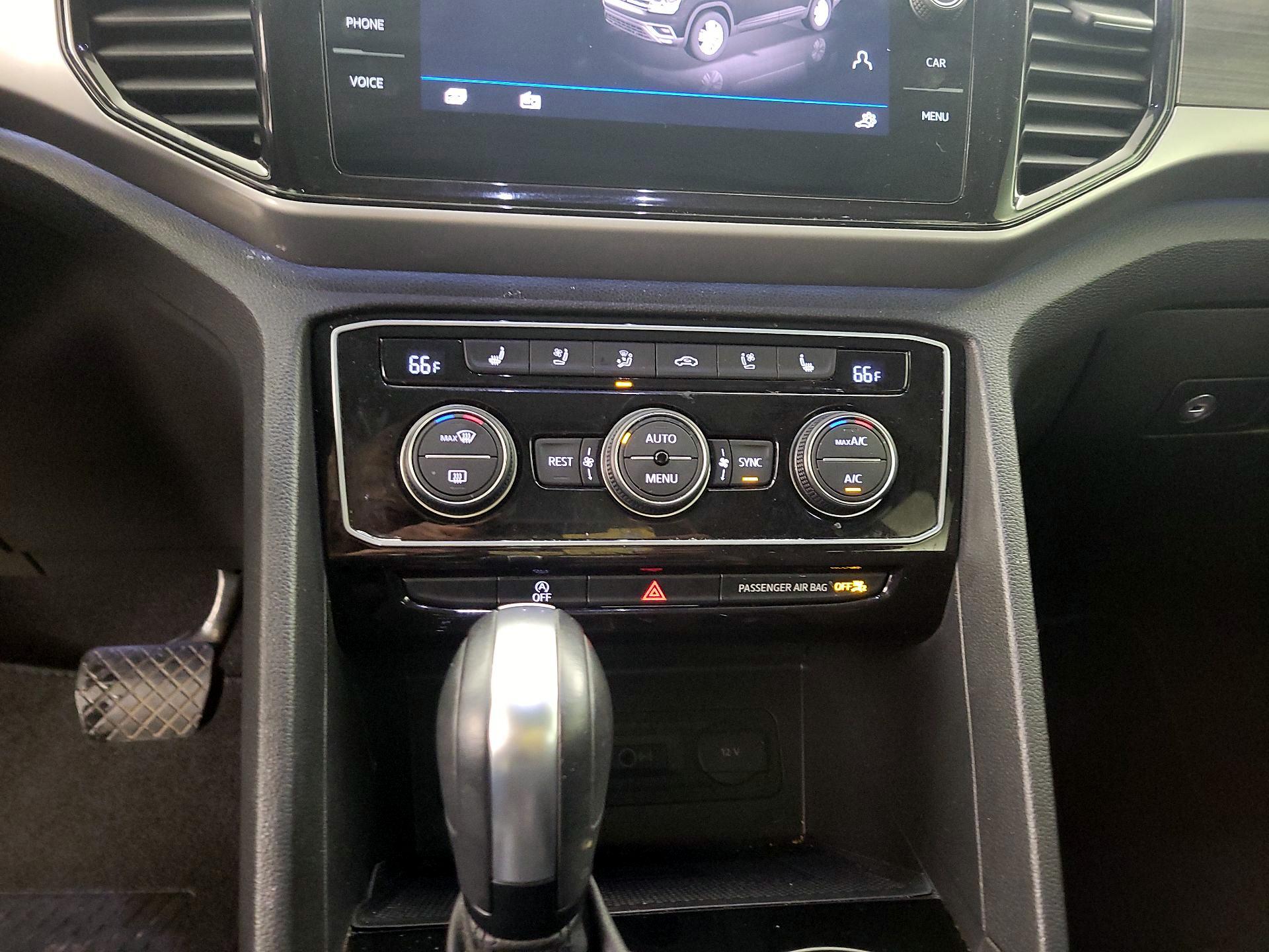 Thumbnail: 2021 Volkswagen Atlas - 17