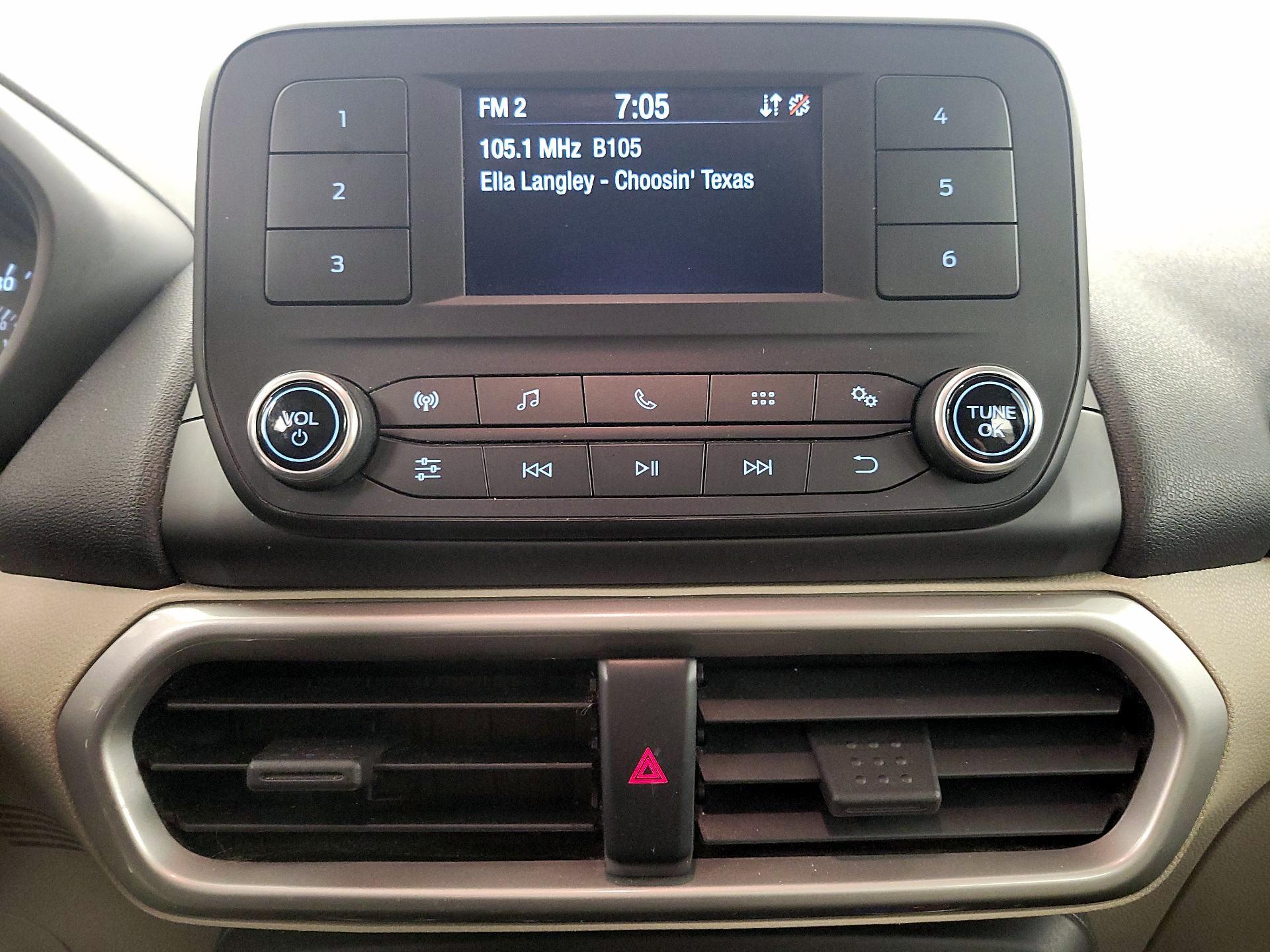 Thumbnail: 2021 Ford EcoSport - 15