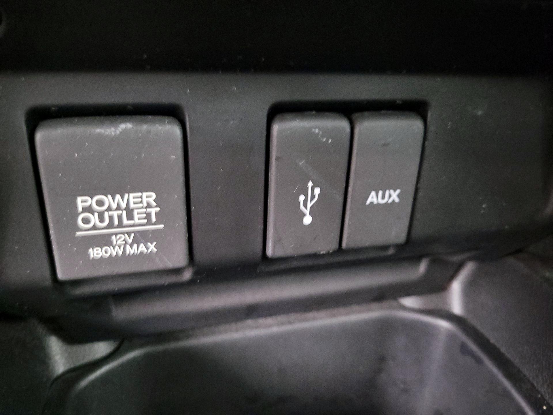 Thumbnail: 2017 Honda Fit - 18