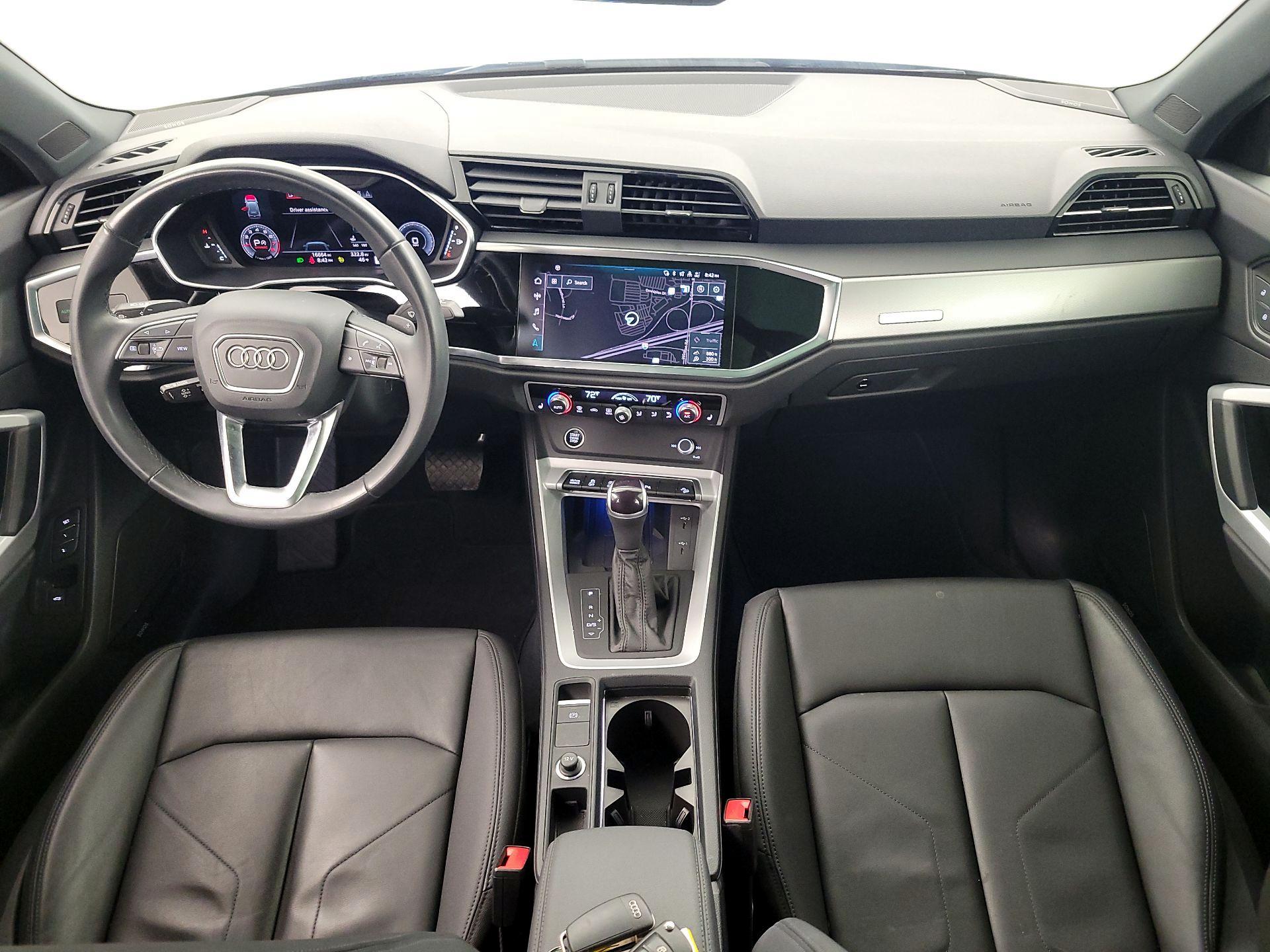 Thumbnail: 2024 Audi Q3 - 9