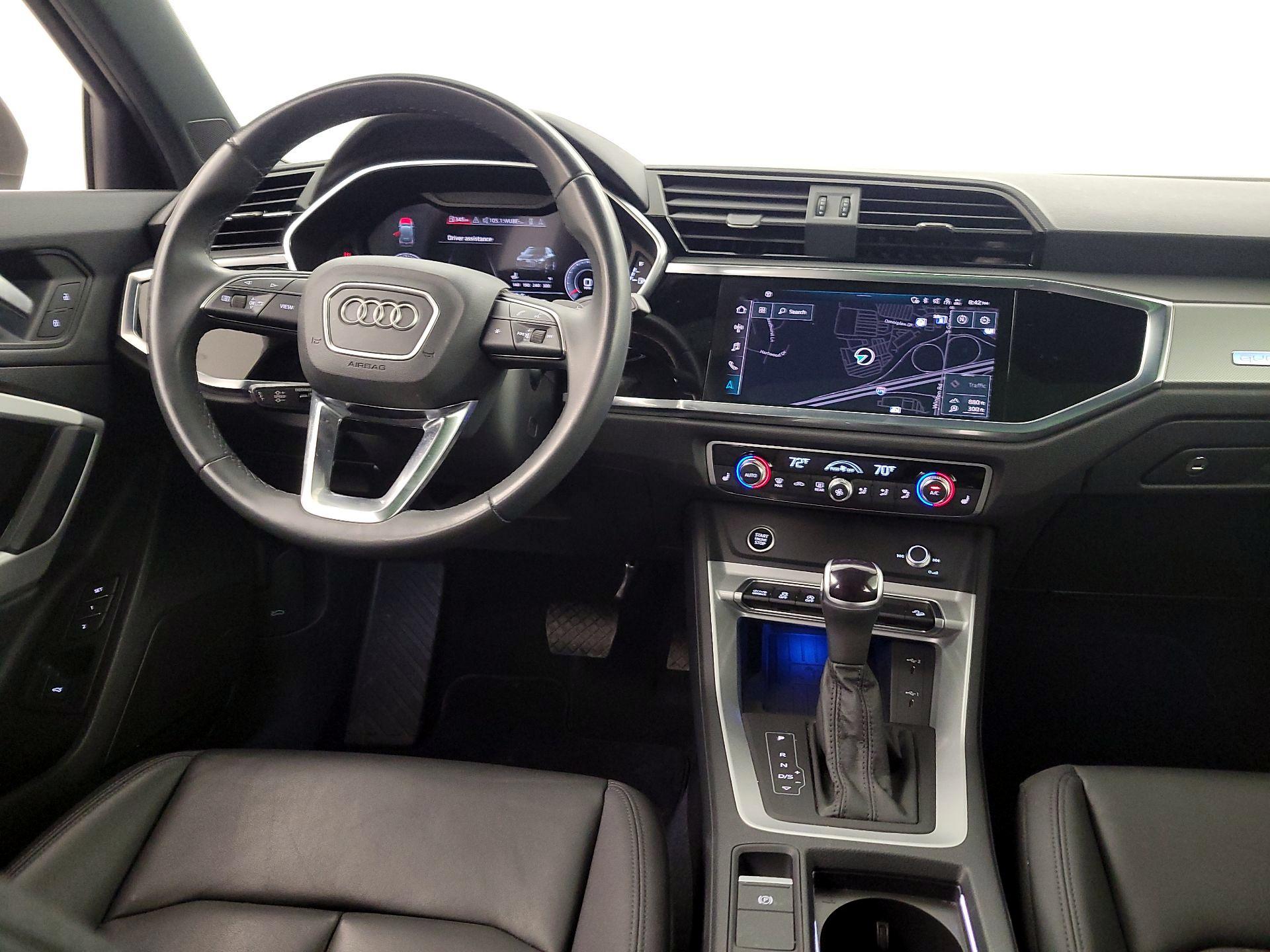 Thumbnail: 2024 Audi Q3 - 10