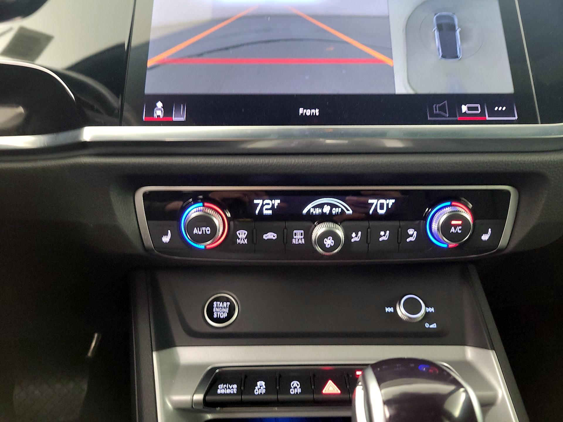 Thumbnail: 2024 Audi Q3 - 17