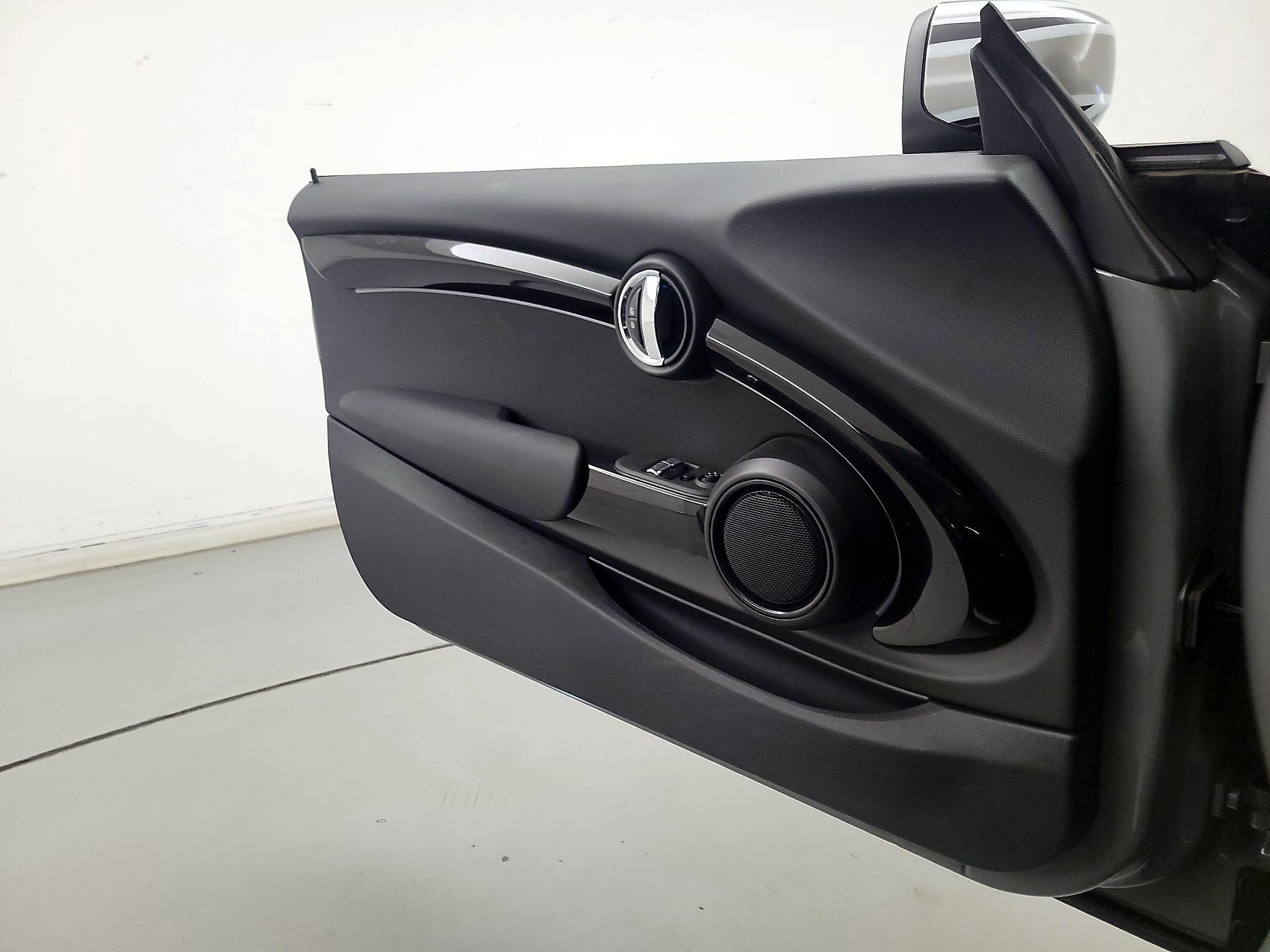 Thumbnail: 2022 MINI Cooper Hardtop - 12