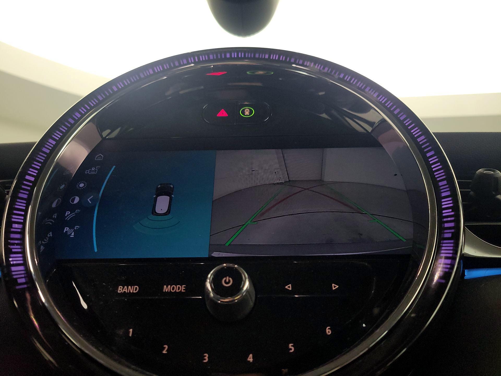 Thumbnail: 2022 MINI Cooper Hardtop - 14