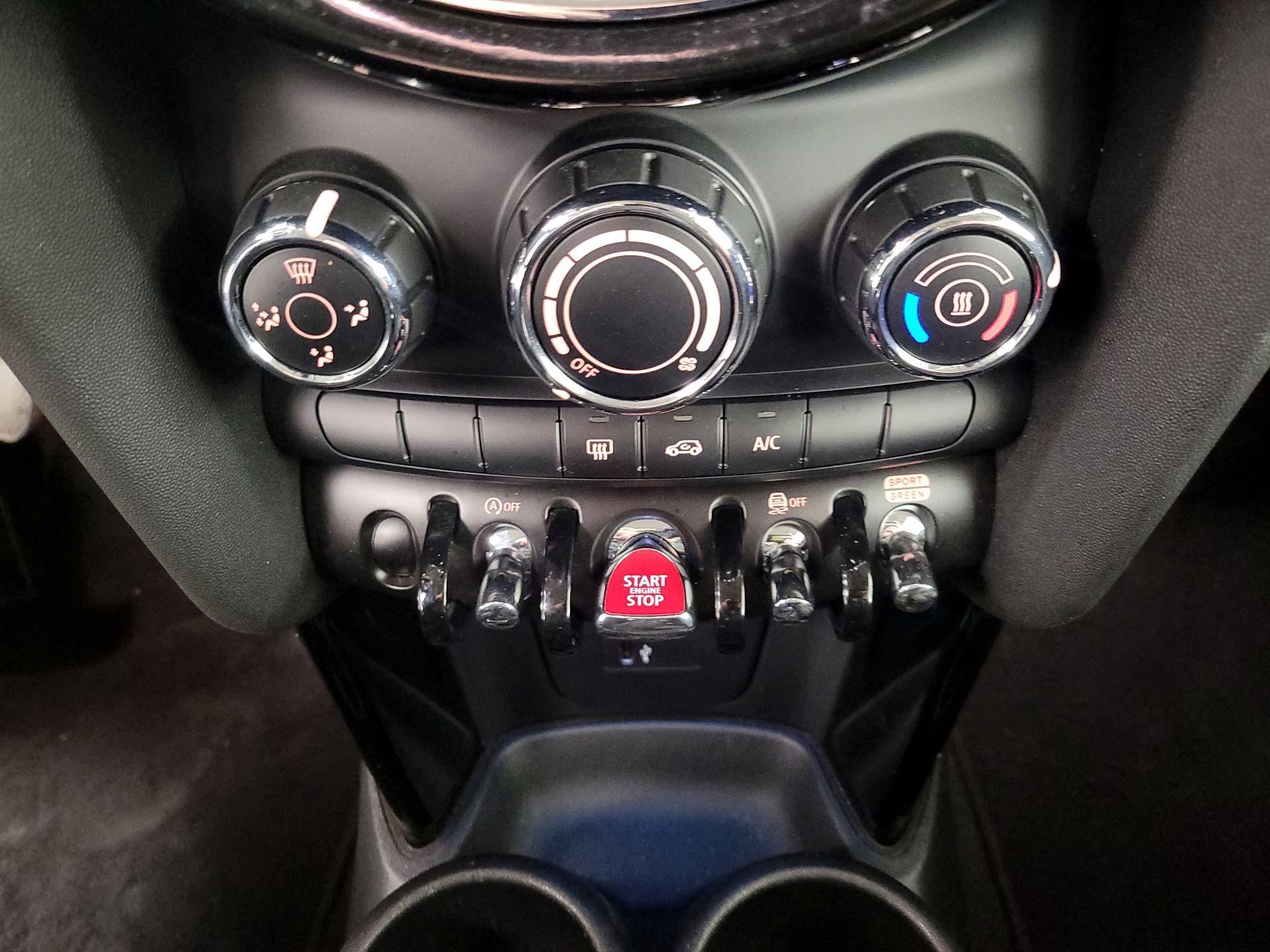 Thumbnail: 2022 MINI Cooper Hardtop - 16