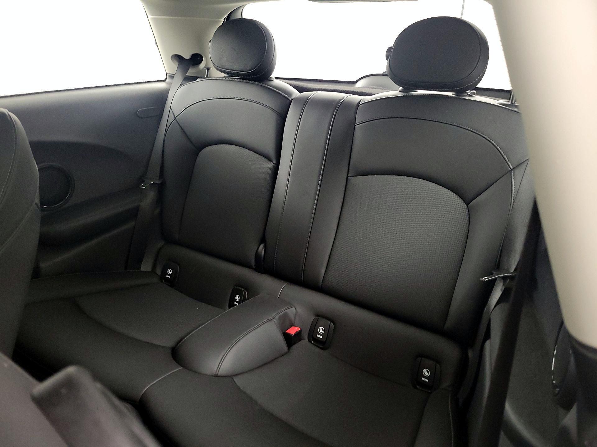 Thumbnail: 2022 MINI Cooper Hardtop - 19