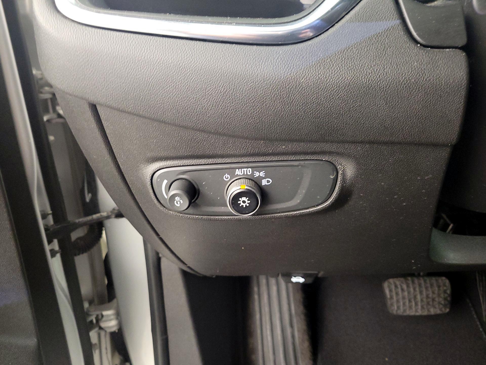 Thumbnail: 2021 Chevrolet Equinox - 13