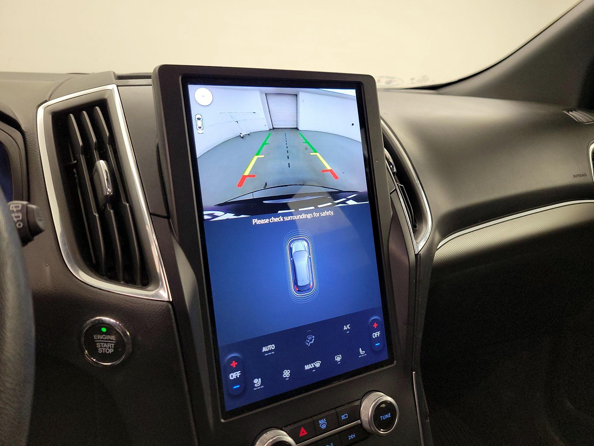 Thumbnail: 2022 Ford Edge - 15