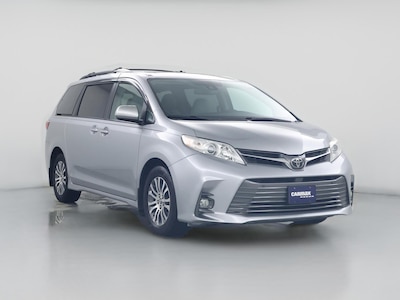 2018 Toyota Sienna XLE