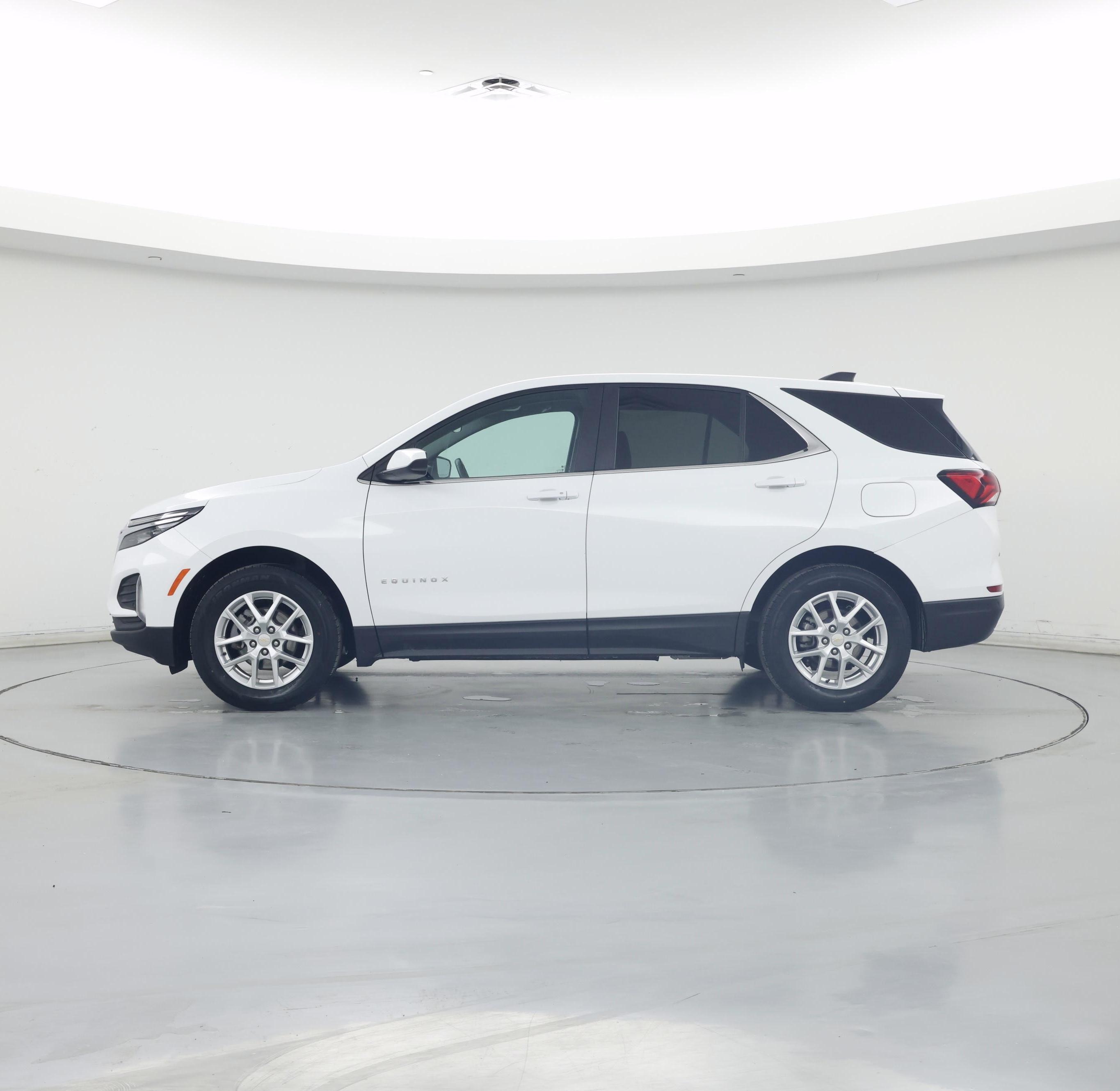 Thumbnail: 2023 Chevrolet Equinox - 3