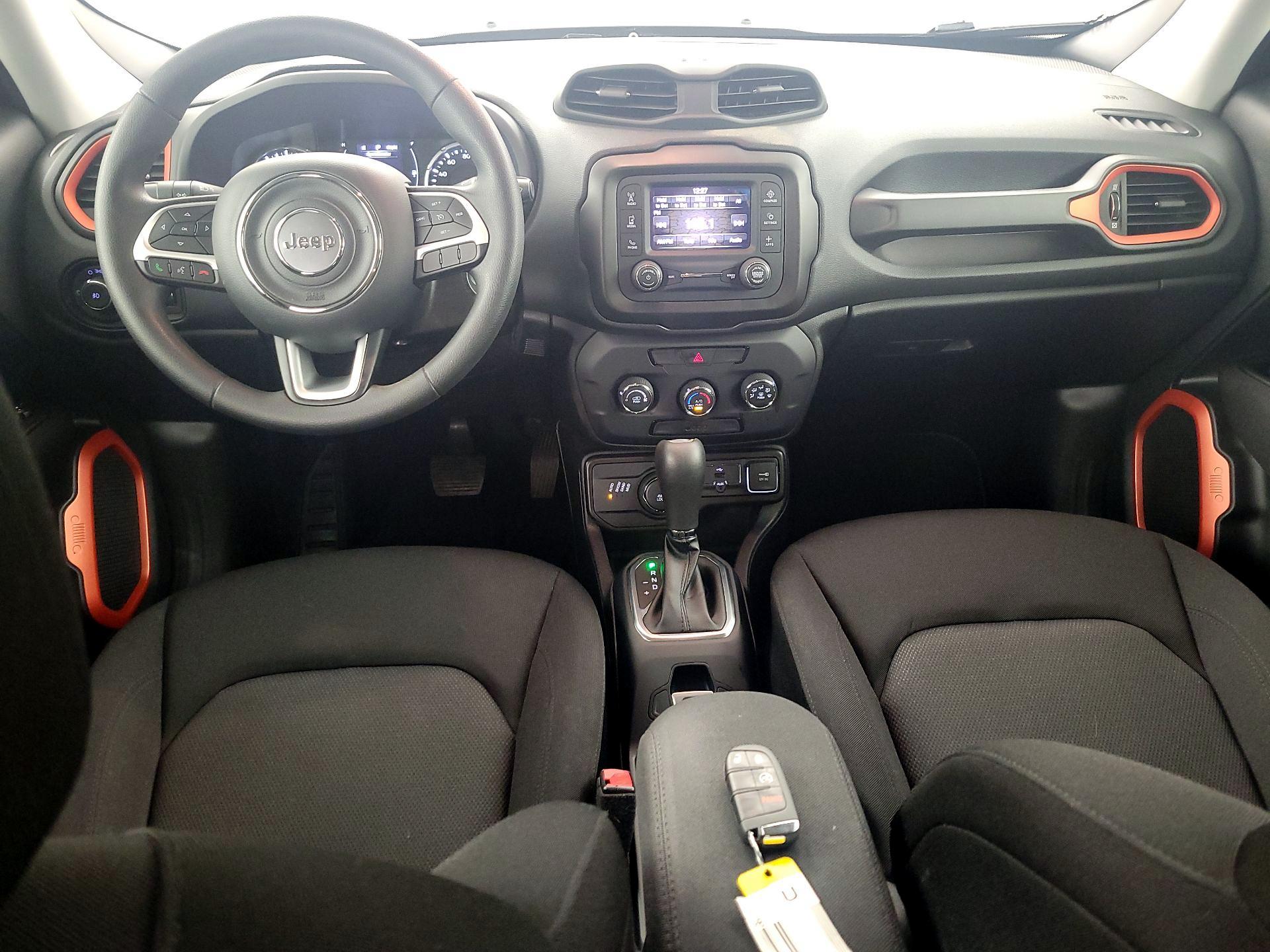 Thumbnail: 2020 Jeep Renegade - 9