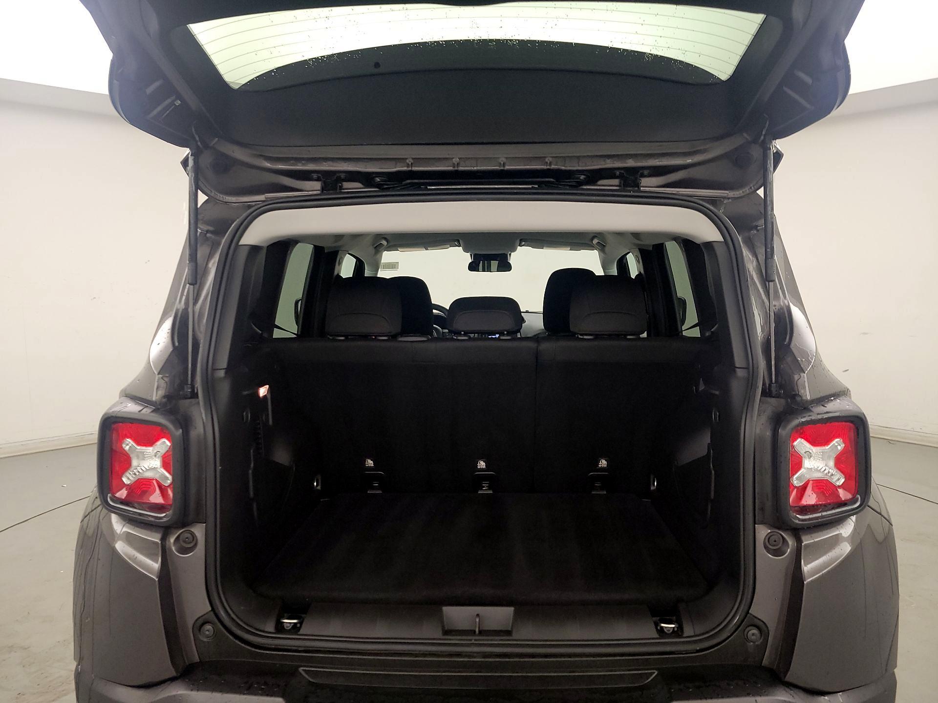 Thumbnail: 2020 Jeep Renegade - 20