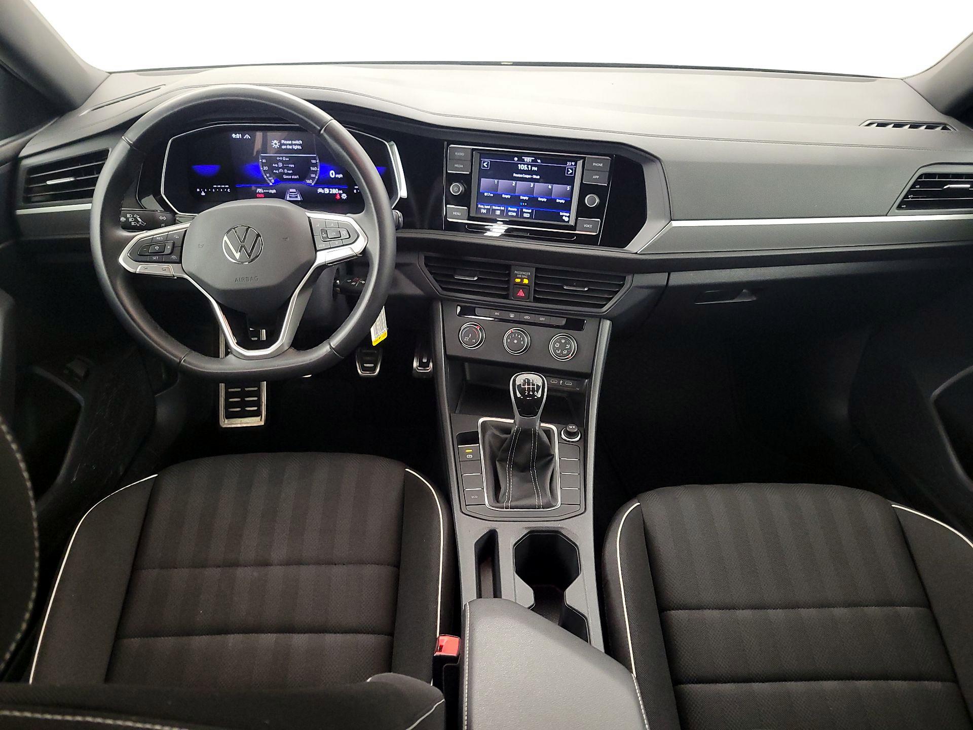 Thumbnail: 2023 Volkswagen Jetta - 9