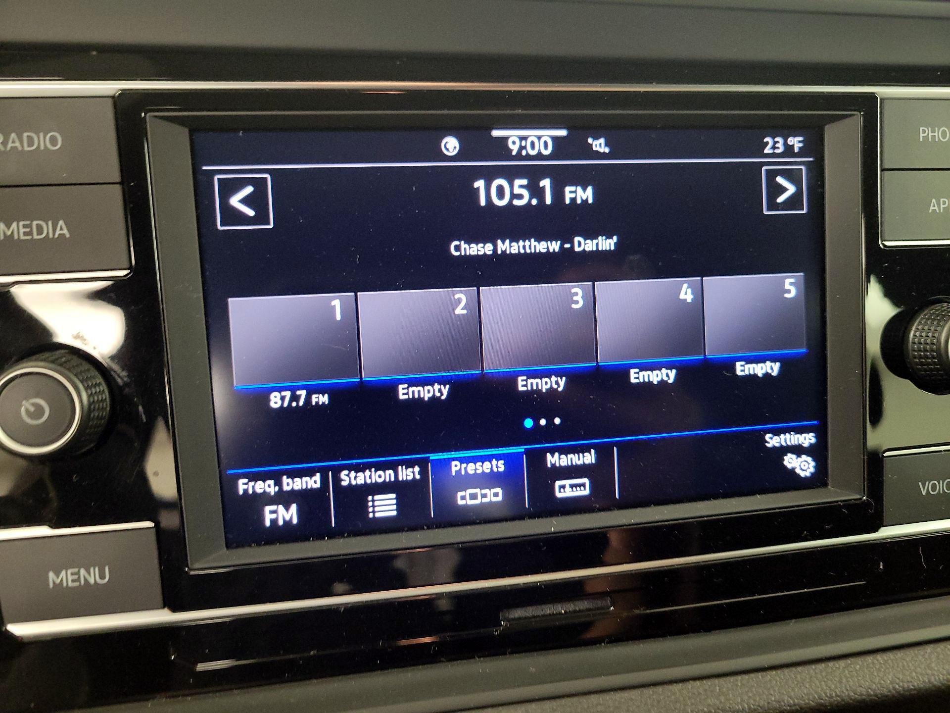 Thumbnail: 2023 Volkswagen Jetta - 15