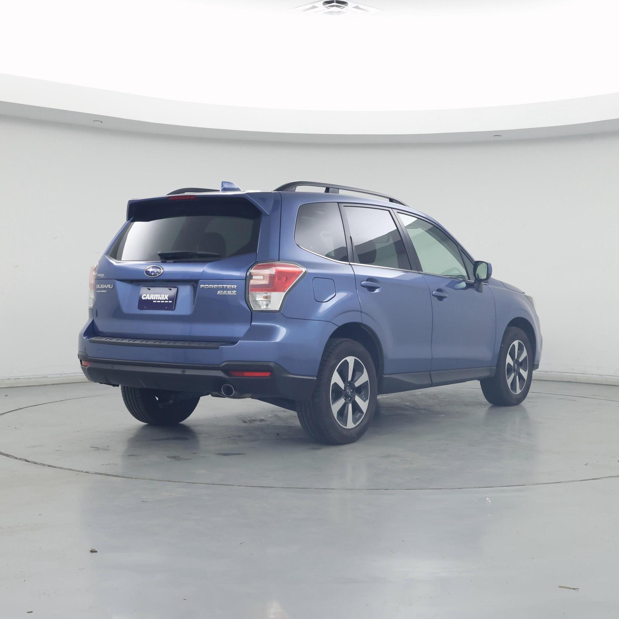 Thumbnail: 2017 Subaru Forester - 8