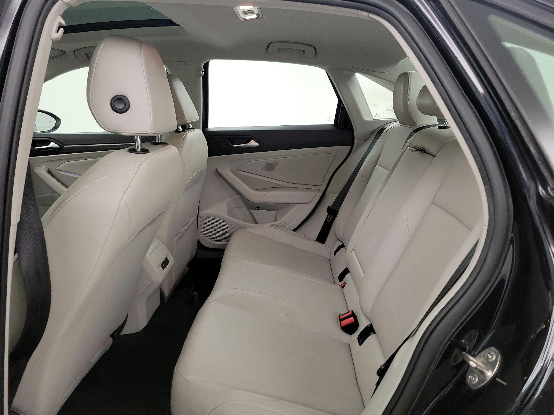 Thumbnail: 2019 Volkswagen Jetta - 20