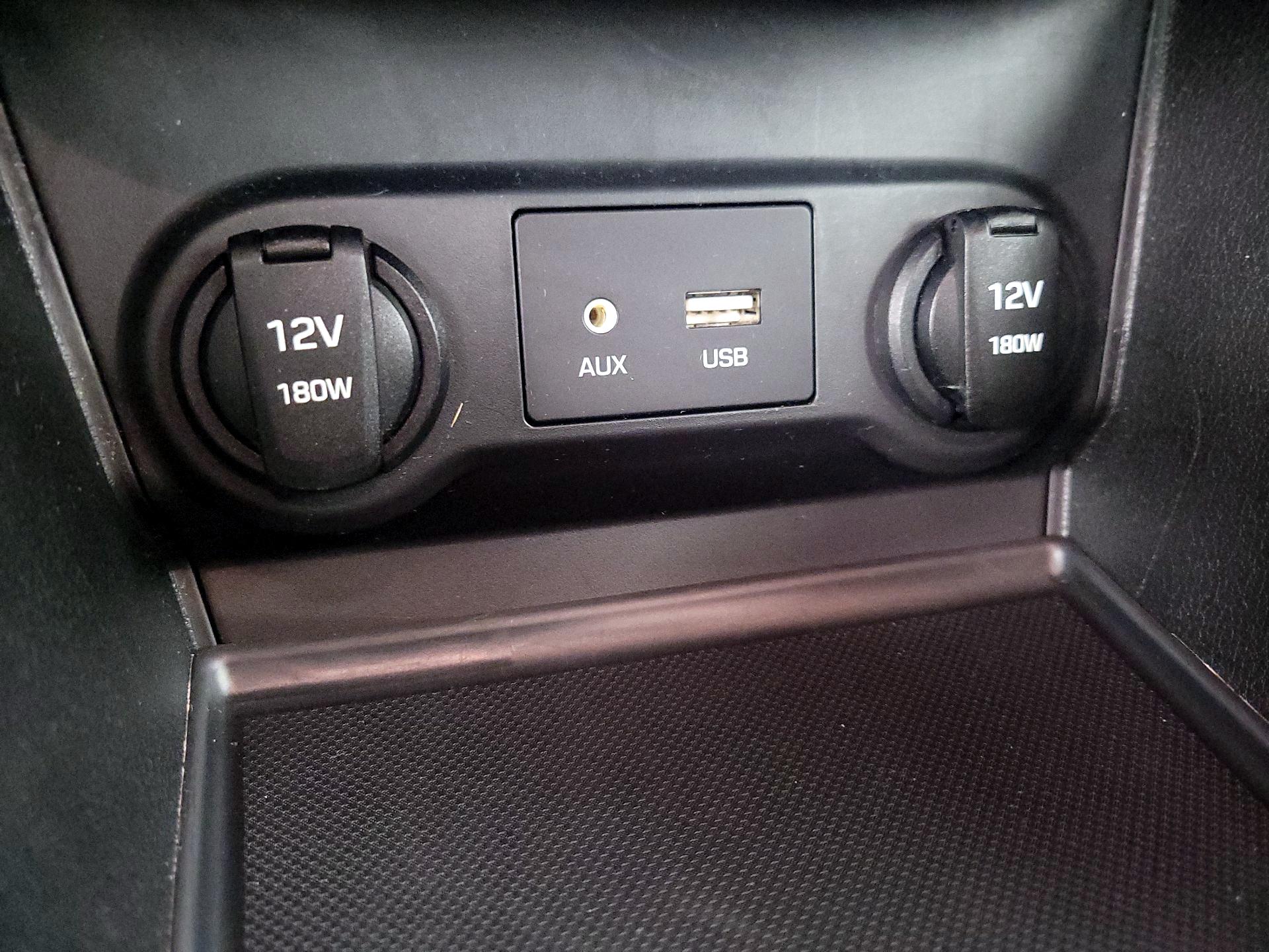 Thumbnail: 2018 Hyundai Accent - 18