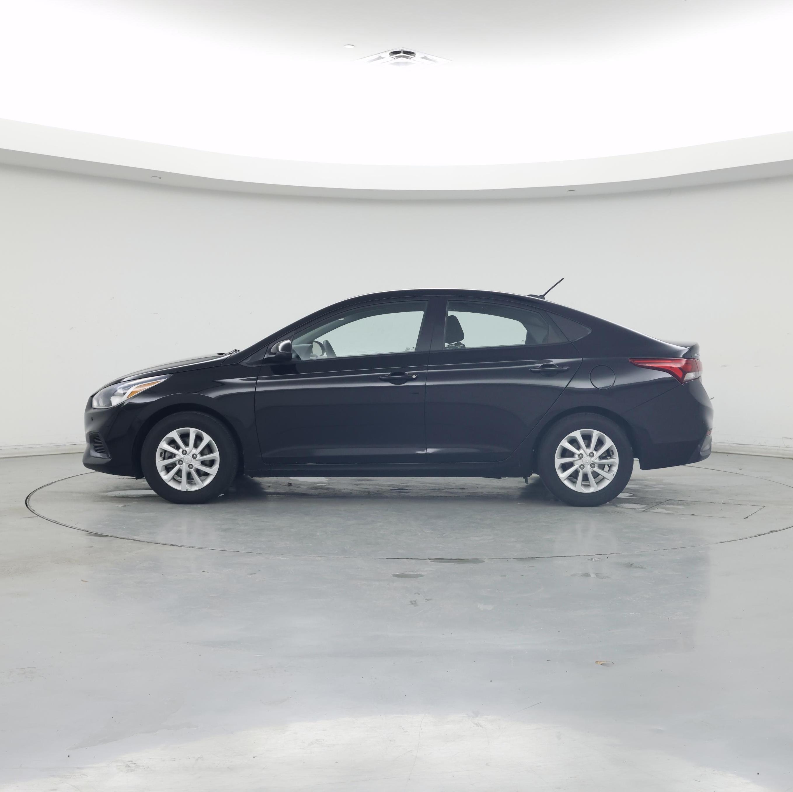 Thumbnail: 2018 Hyundai Accent - 3