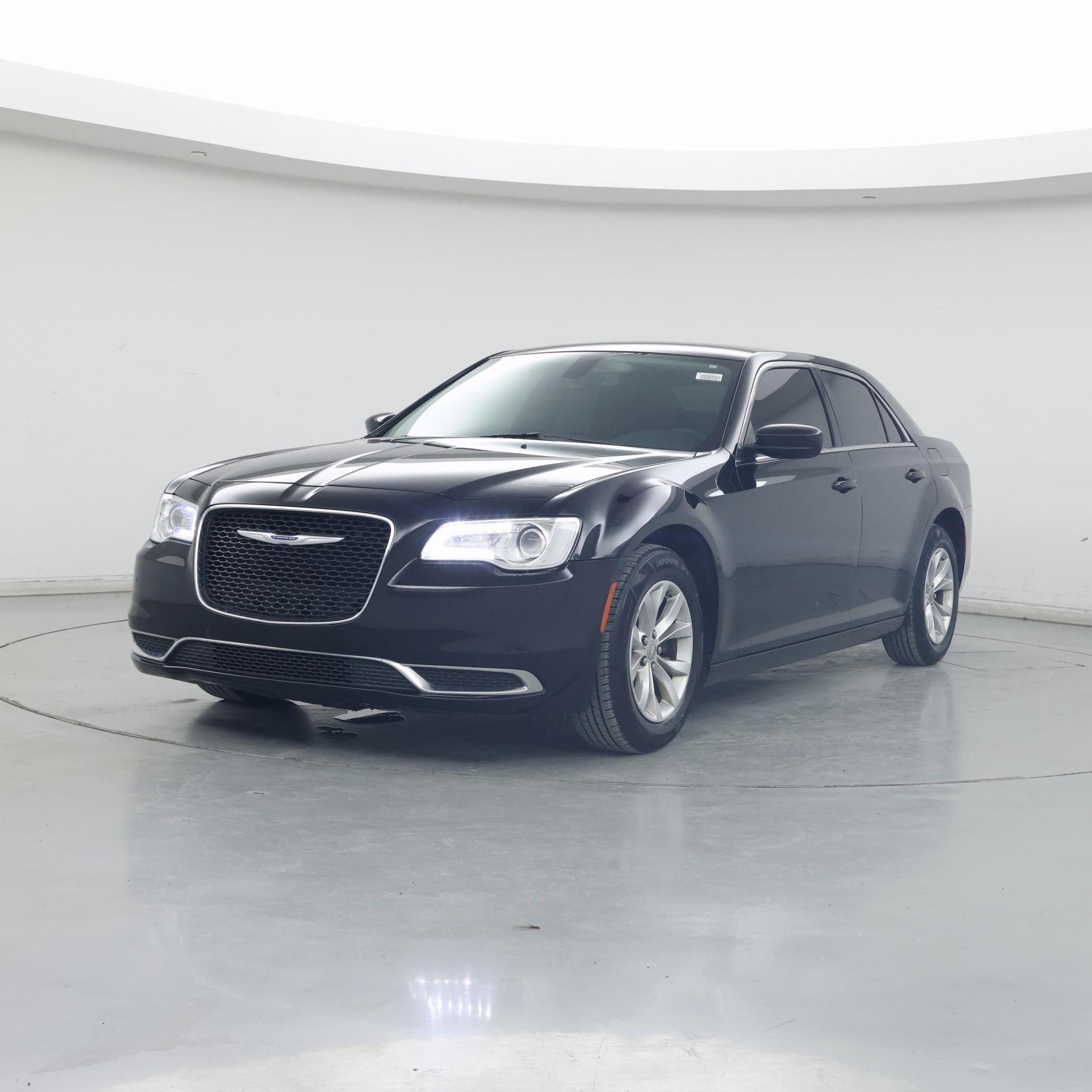 Thumbnail: 2018 Chrysler 300 - 4