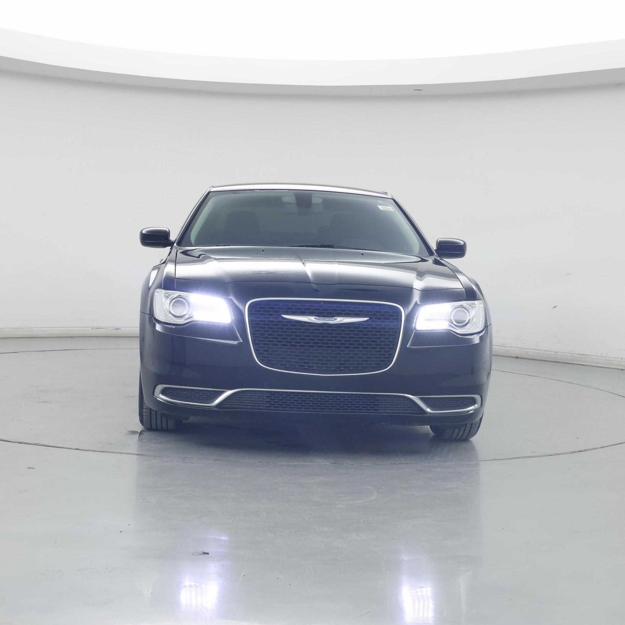 Thumbnail: 2018 Chrysler 300 - 5