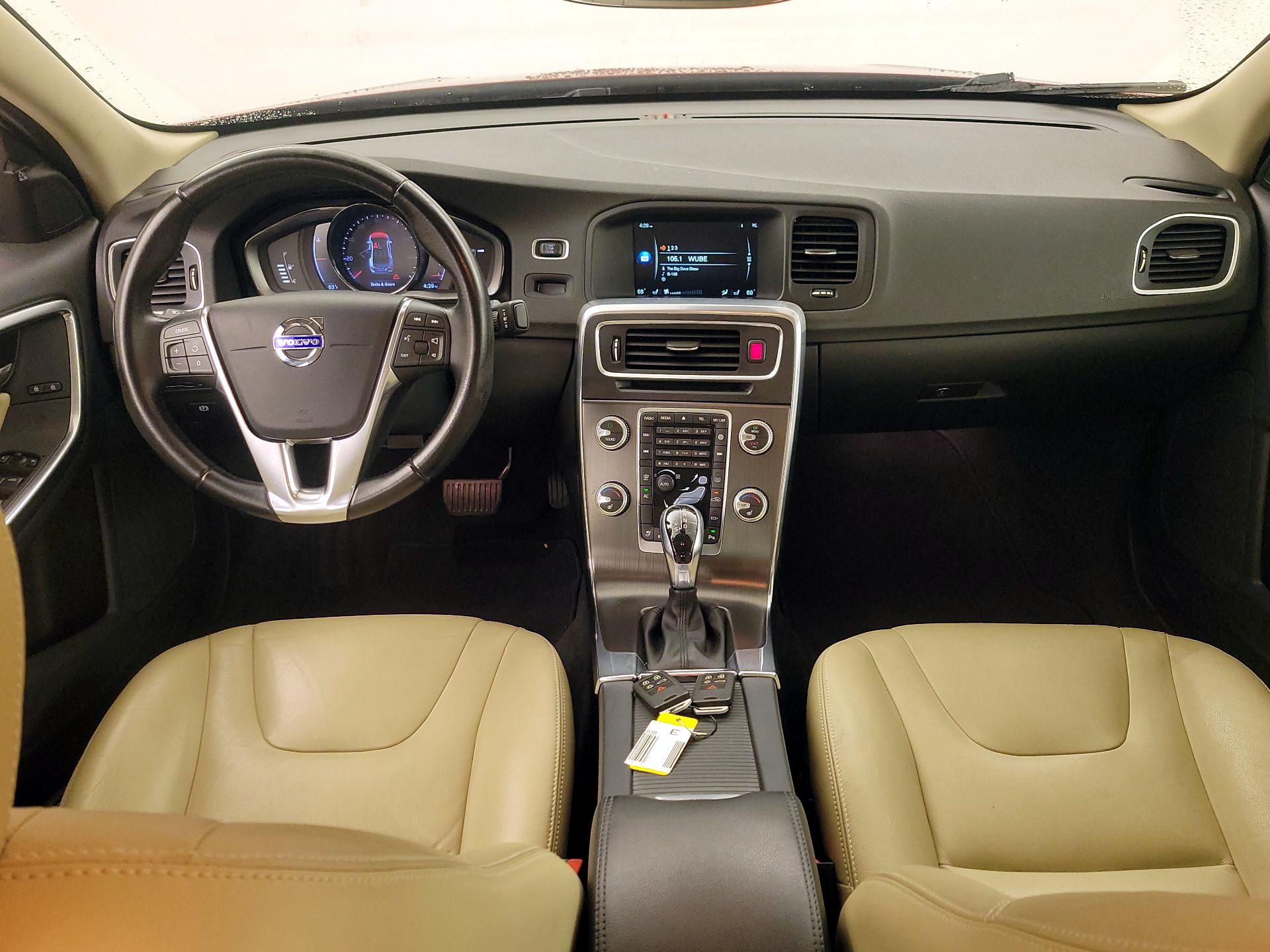 Thumbnail: 2016 Volvo S60 - 9