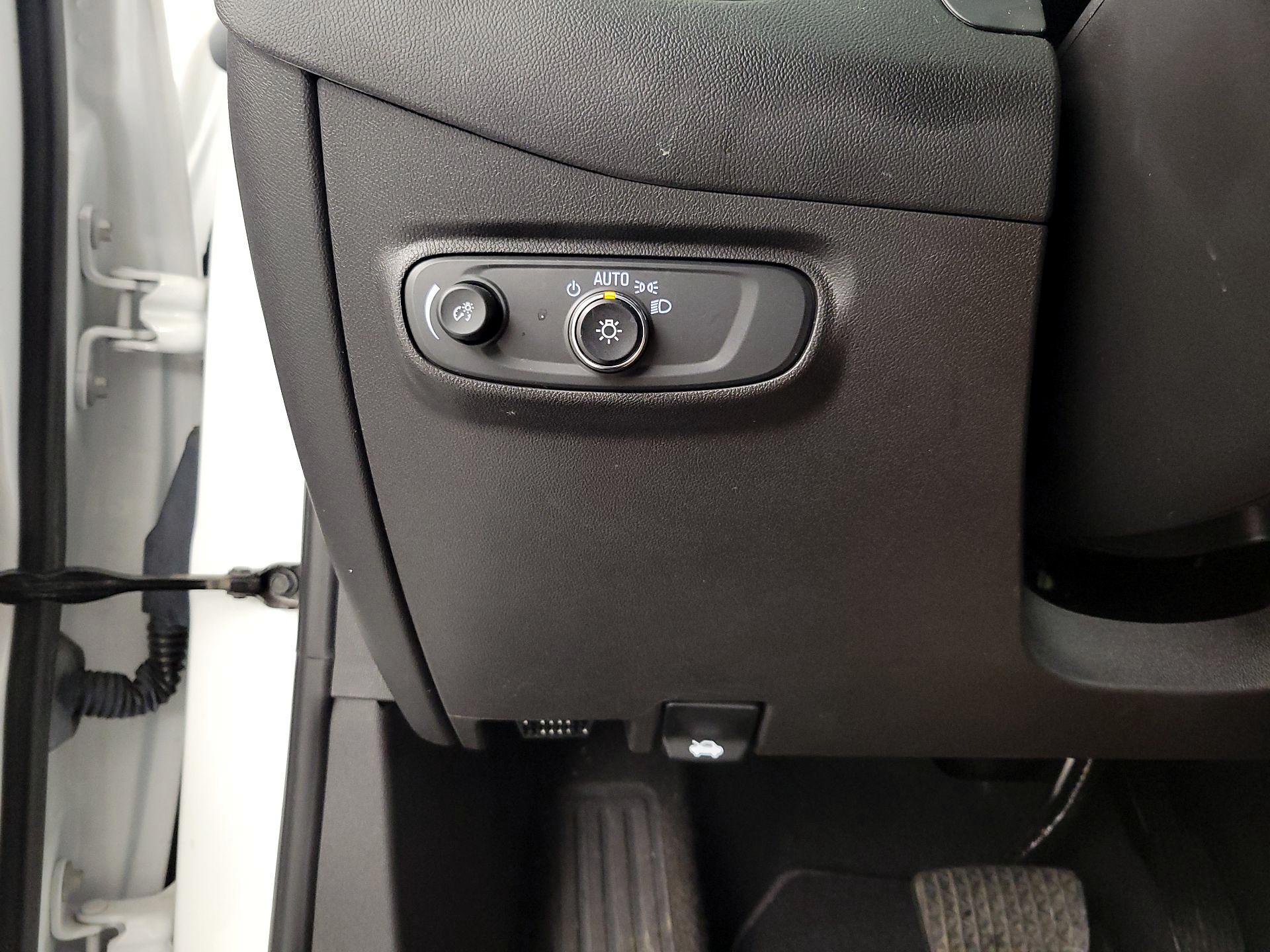 Thumbnail: 2023 Chevrolet Equinox - 13