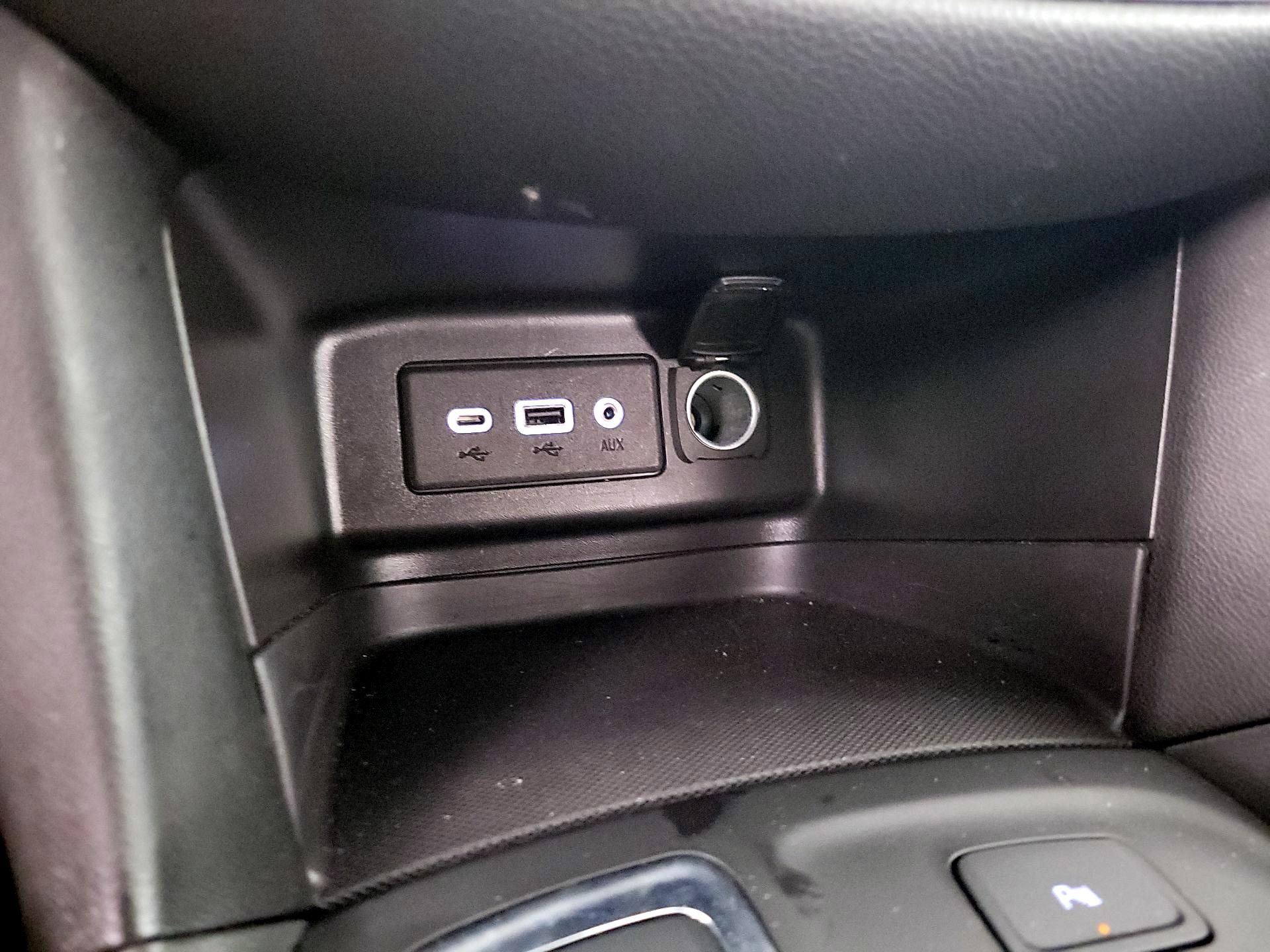 Thumbnail: 2023 Chevrolet Equinox - 18