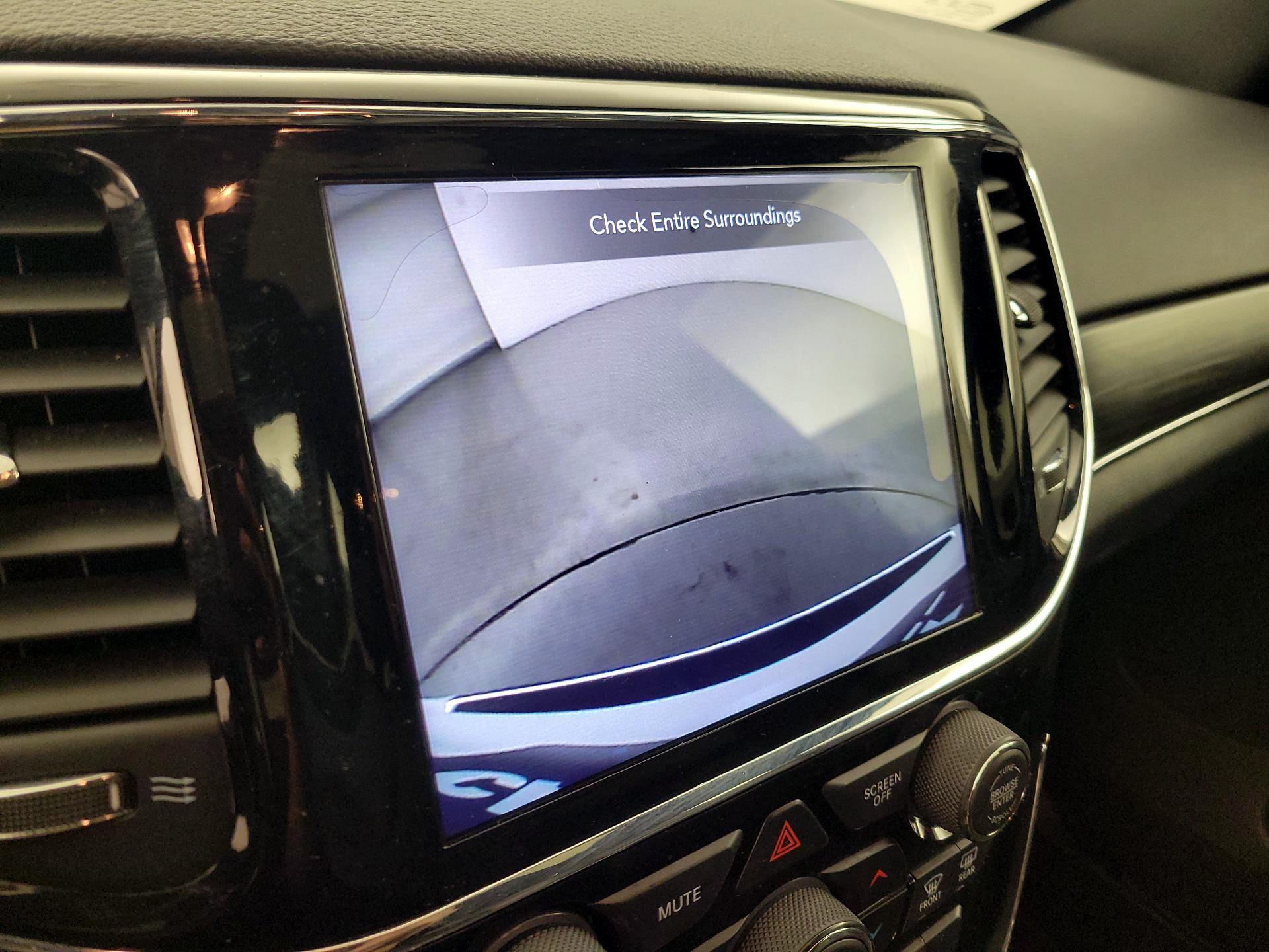 Thumbnail: 2020 Jeep Grand Cherokee - 15