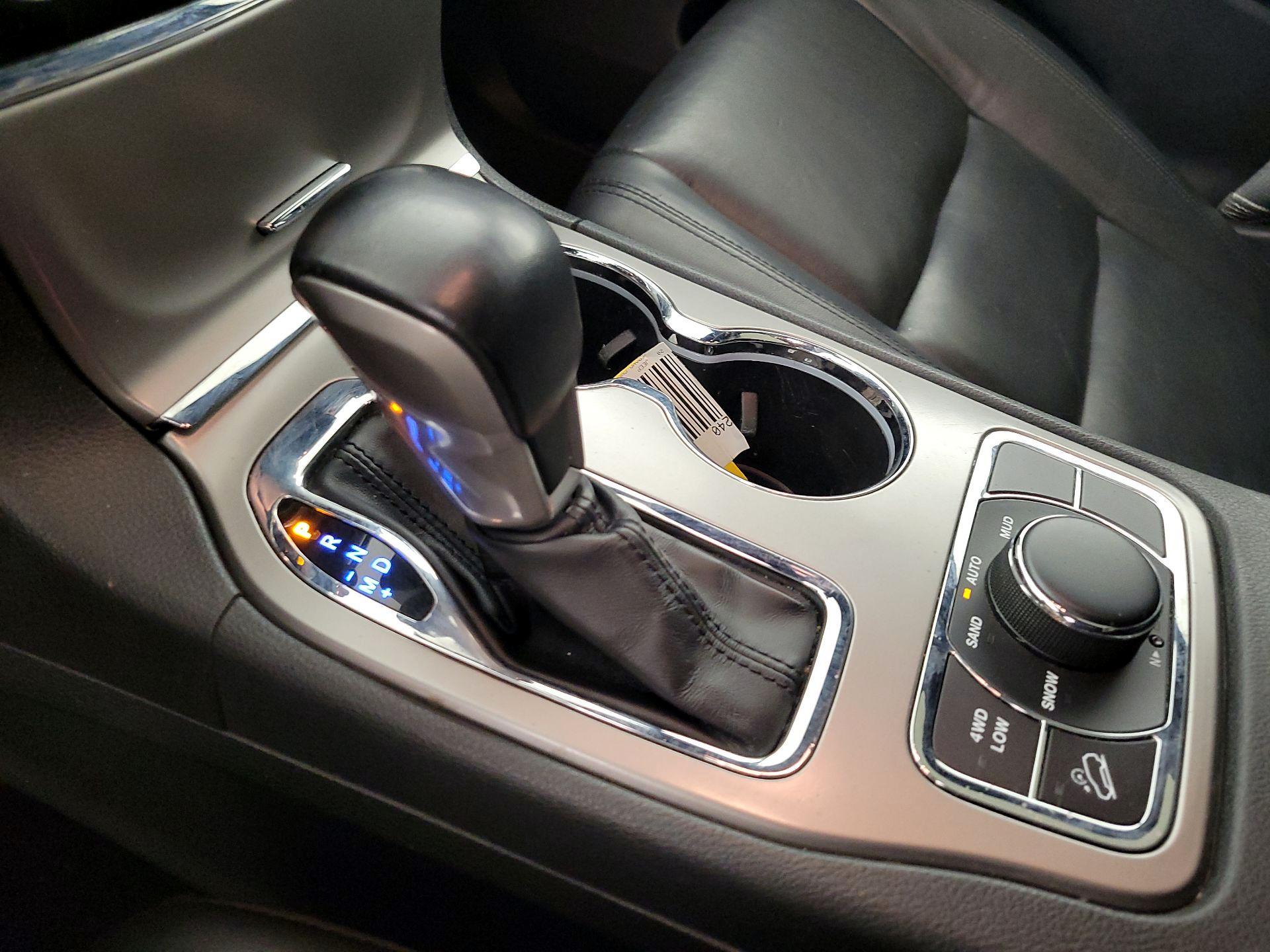 Thumbnail: 2020 Jeep Grand Cherokee - 18