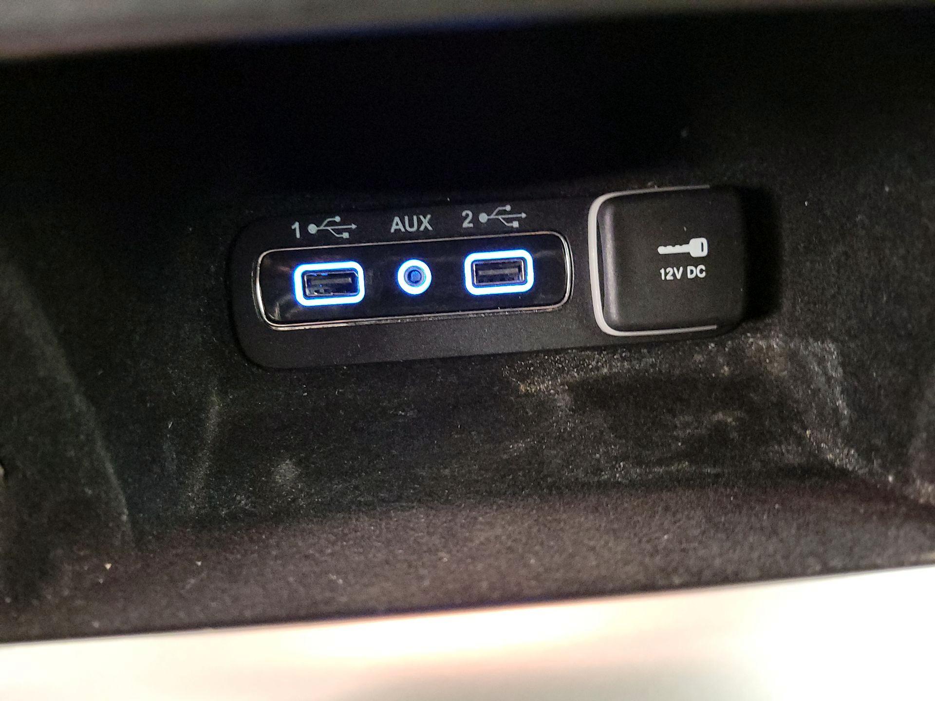 Thumbnail: 2020 Jeep Grand Cherokee - 19