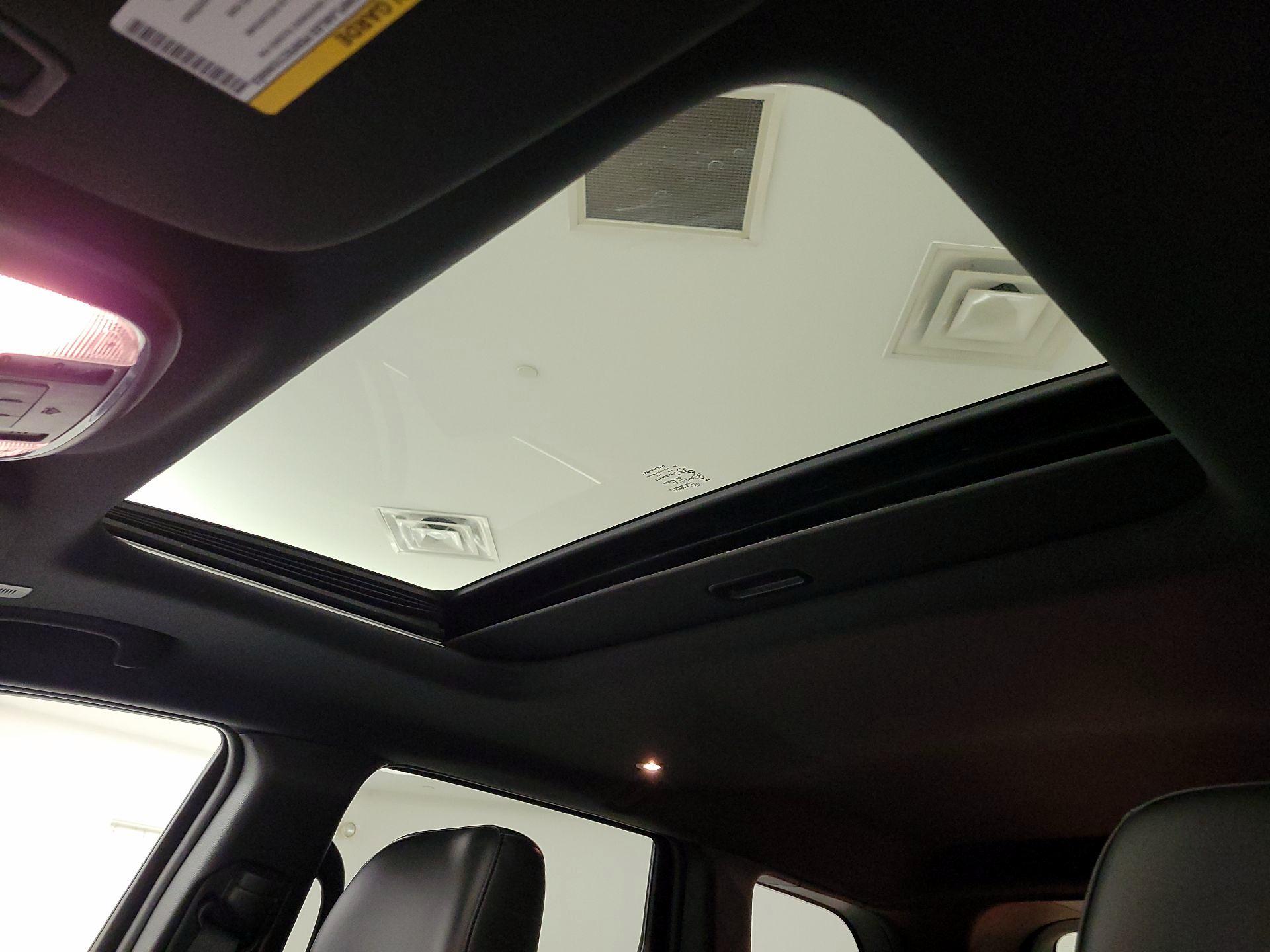 Thumbnail: 2020 Jeep Grand Cherokee - 20