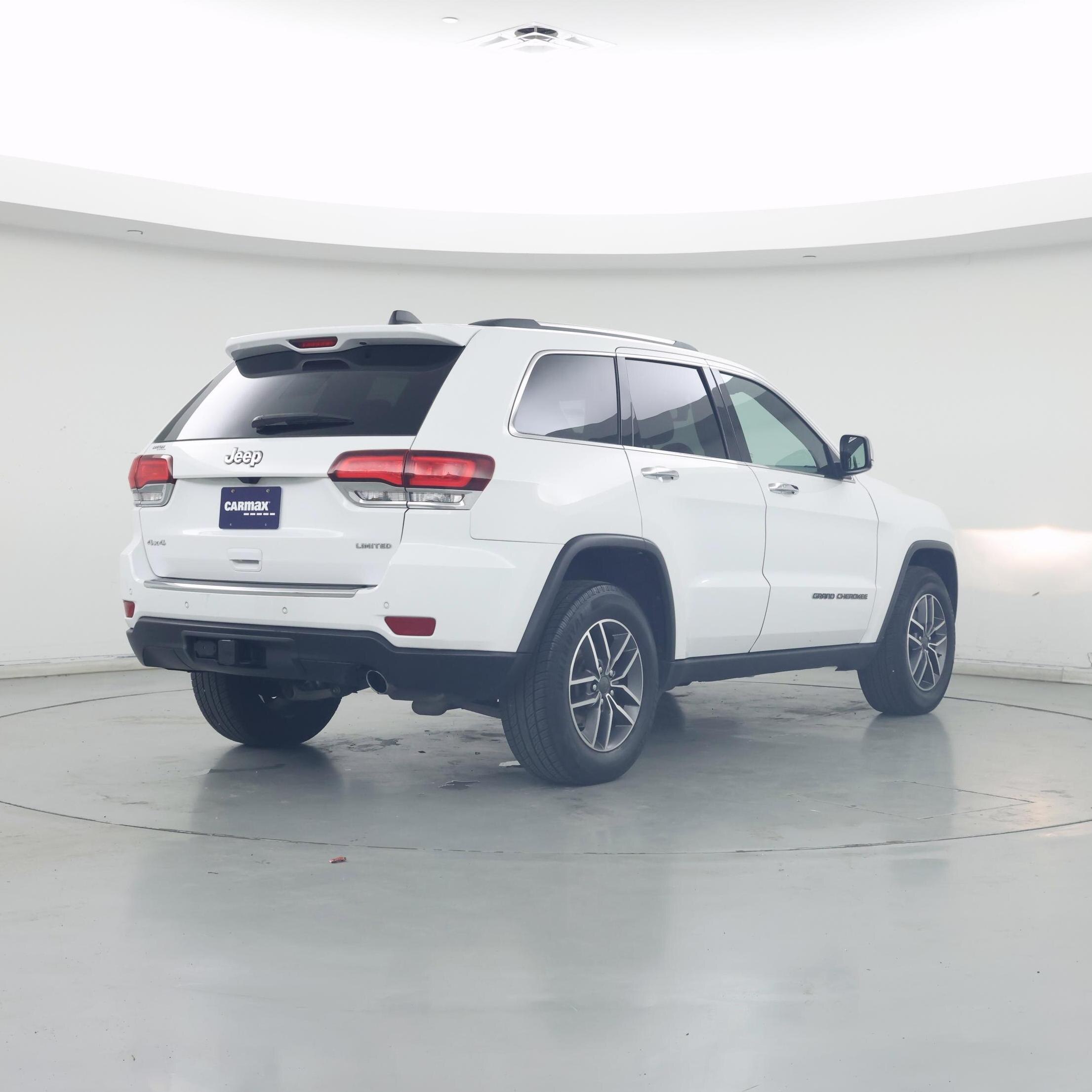 Thumbnail: 2020 Jeep Grand Cherokee - 8