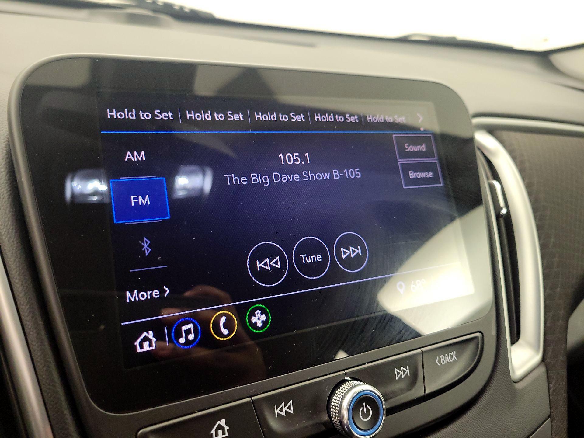 Thumbnail: 2022 Chevrolet Malibu - 15