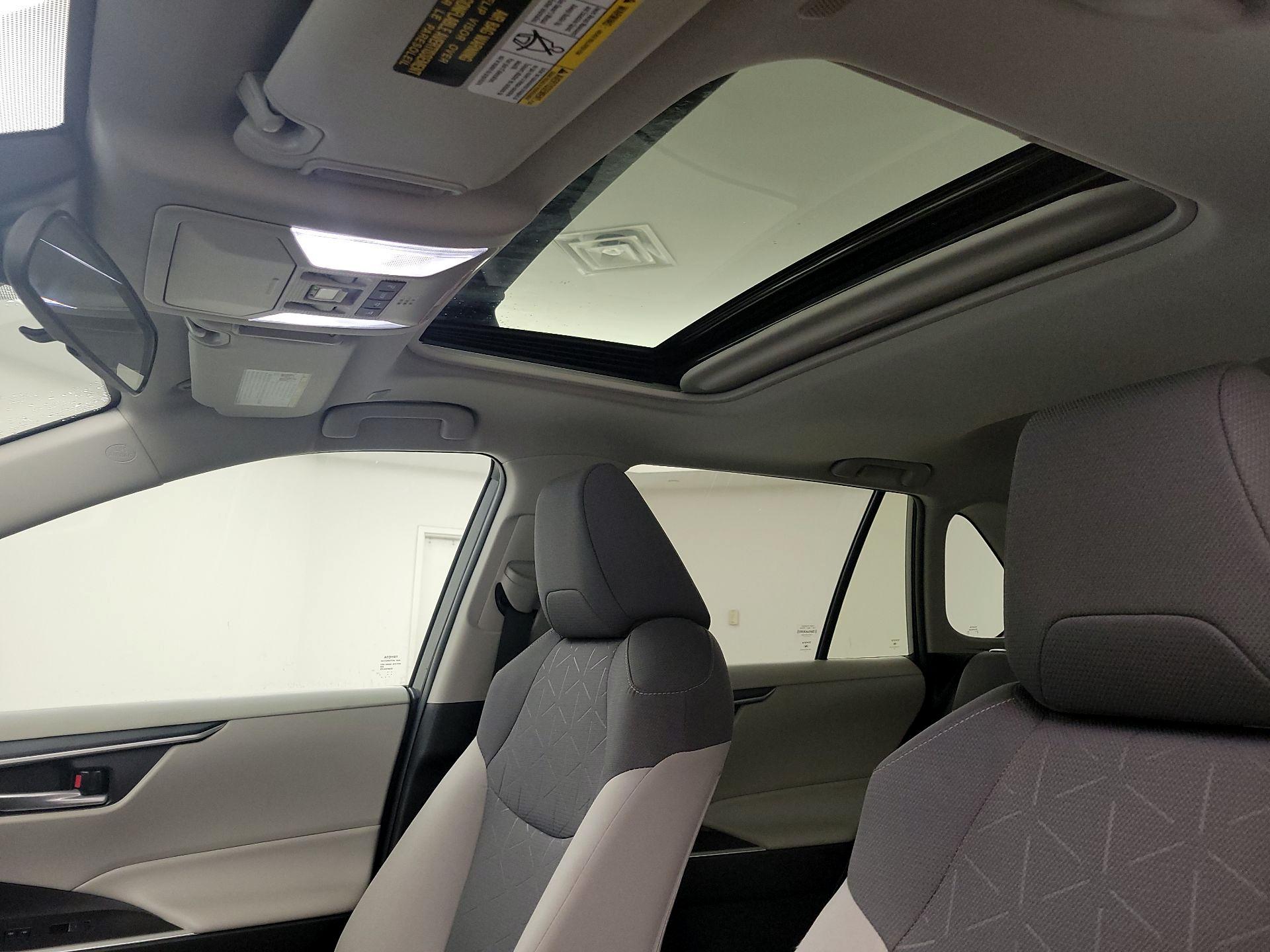 Thumbnail: 2024 Toyota RAV4 - 19