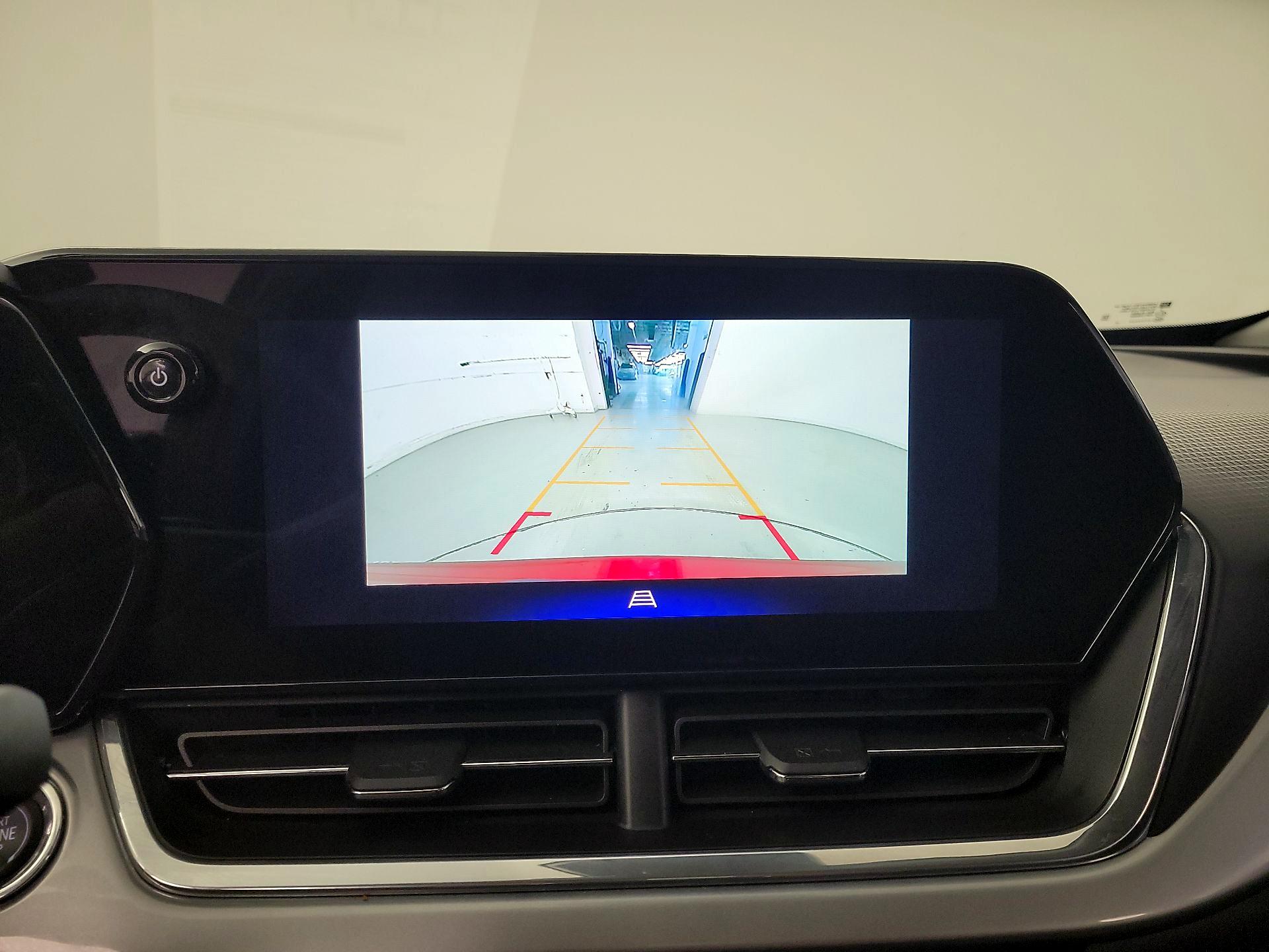 Thumbnail: 2025 Chevrolet Trax - 14