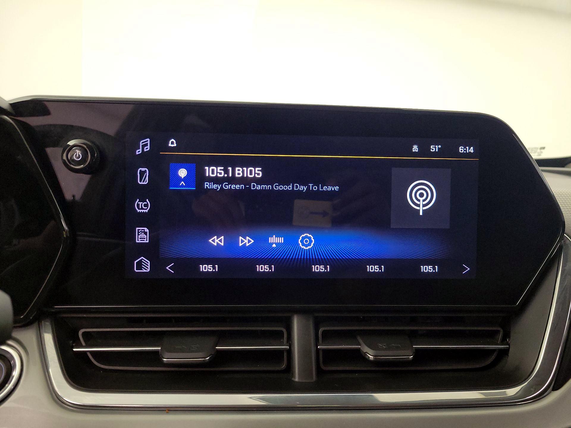 Thumbnail: 2025 Chevrolet Trax - 15