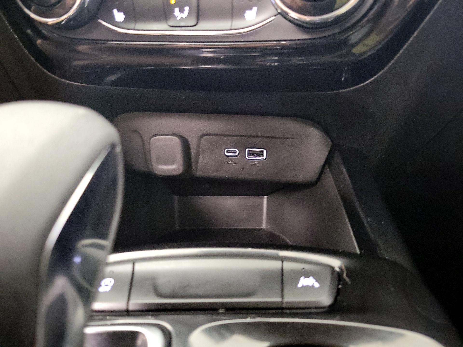 Thumbnail: 2025 Chevrolet Trax - 18