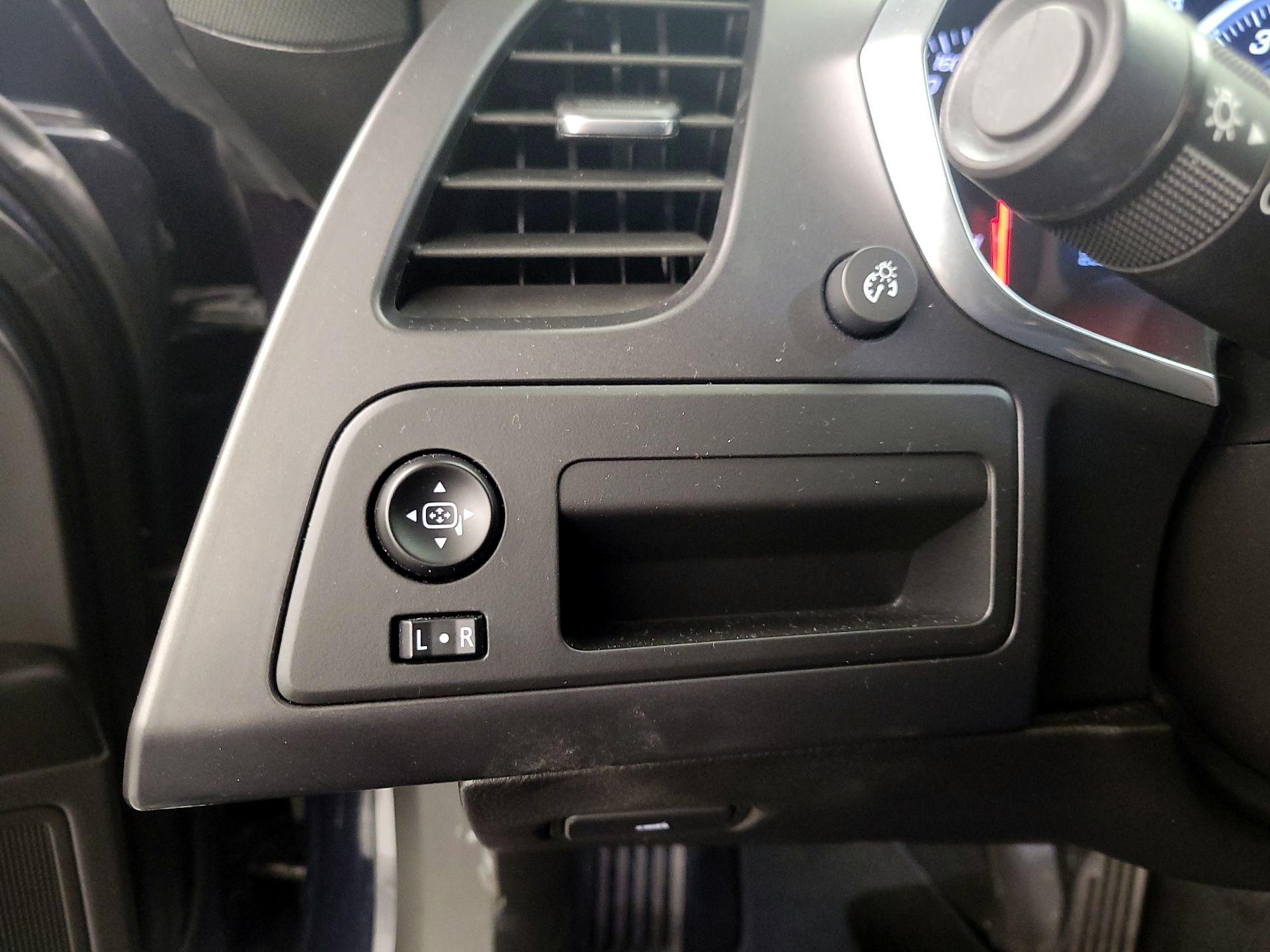 Thumbnail: 2015 Chevrolet Corvette - 13