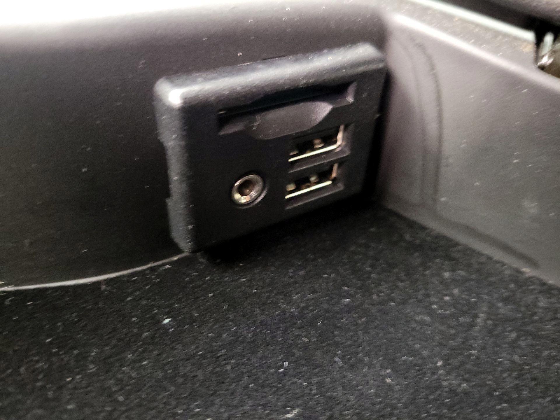 Thumbnail: 2015 Chevrolet Corvette - 18