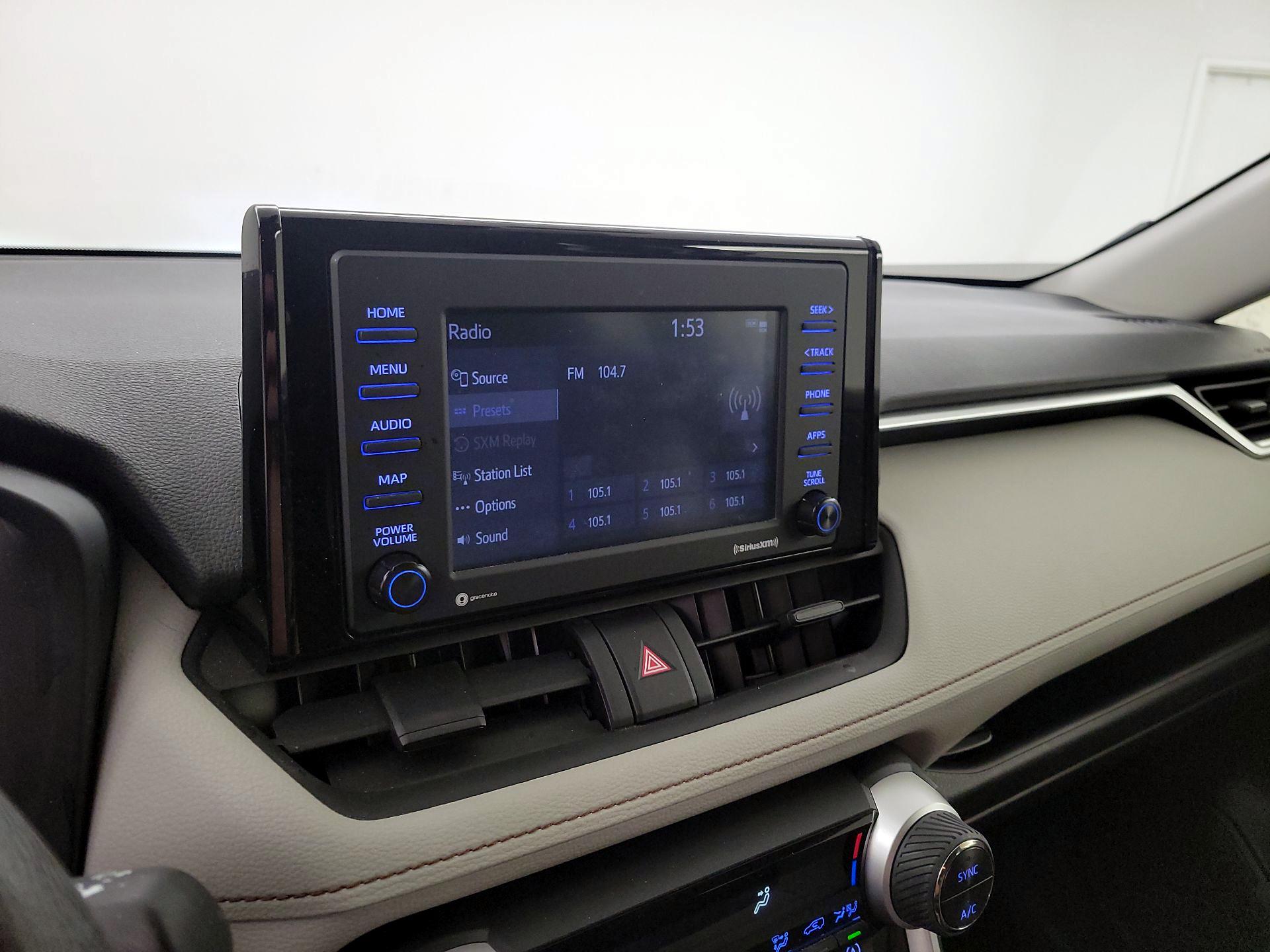 Thumbnail: 2020 Toyota RAV4 - 15