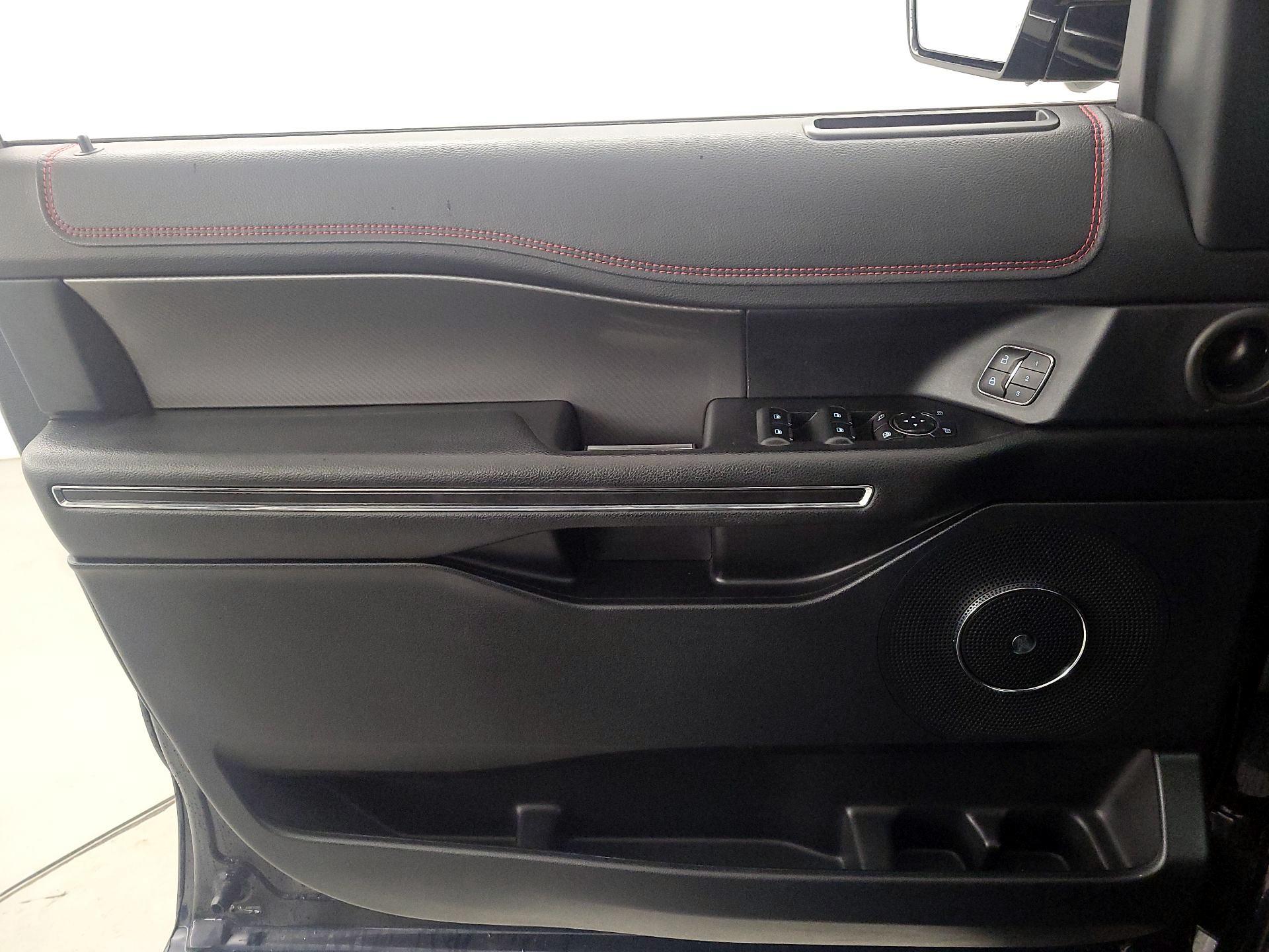 Thumbnail: 2021 Ford Expedition - 12